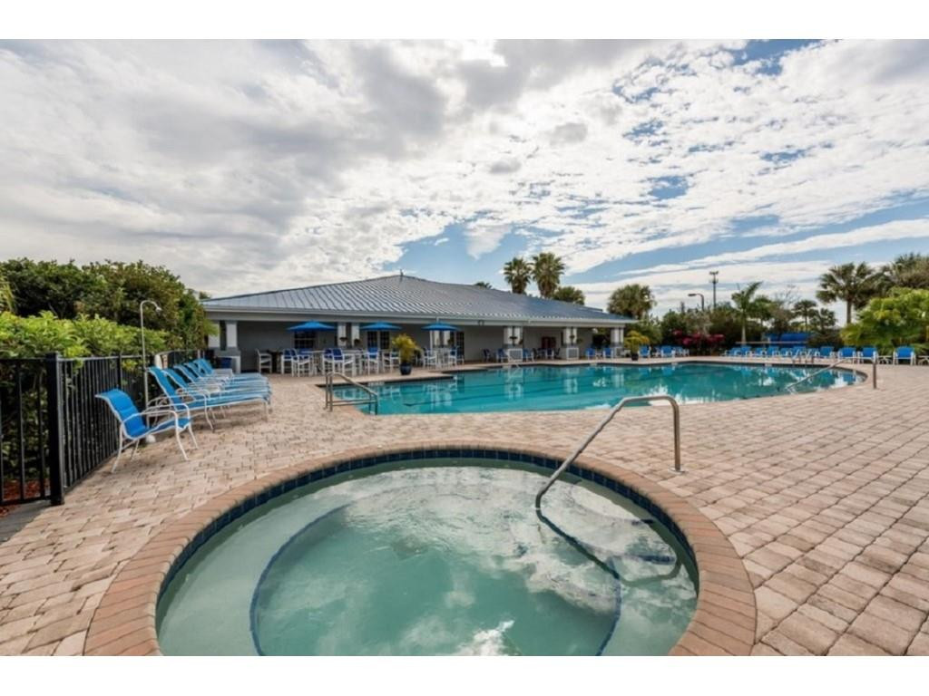 SILVER PALMS RV VILLAGE - Land