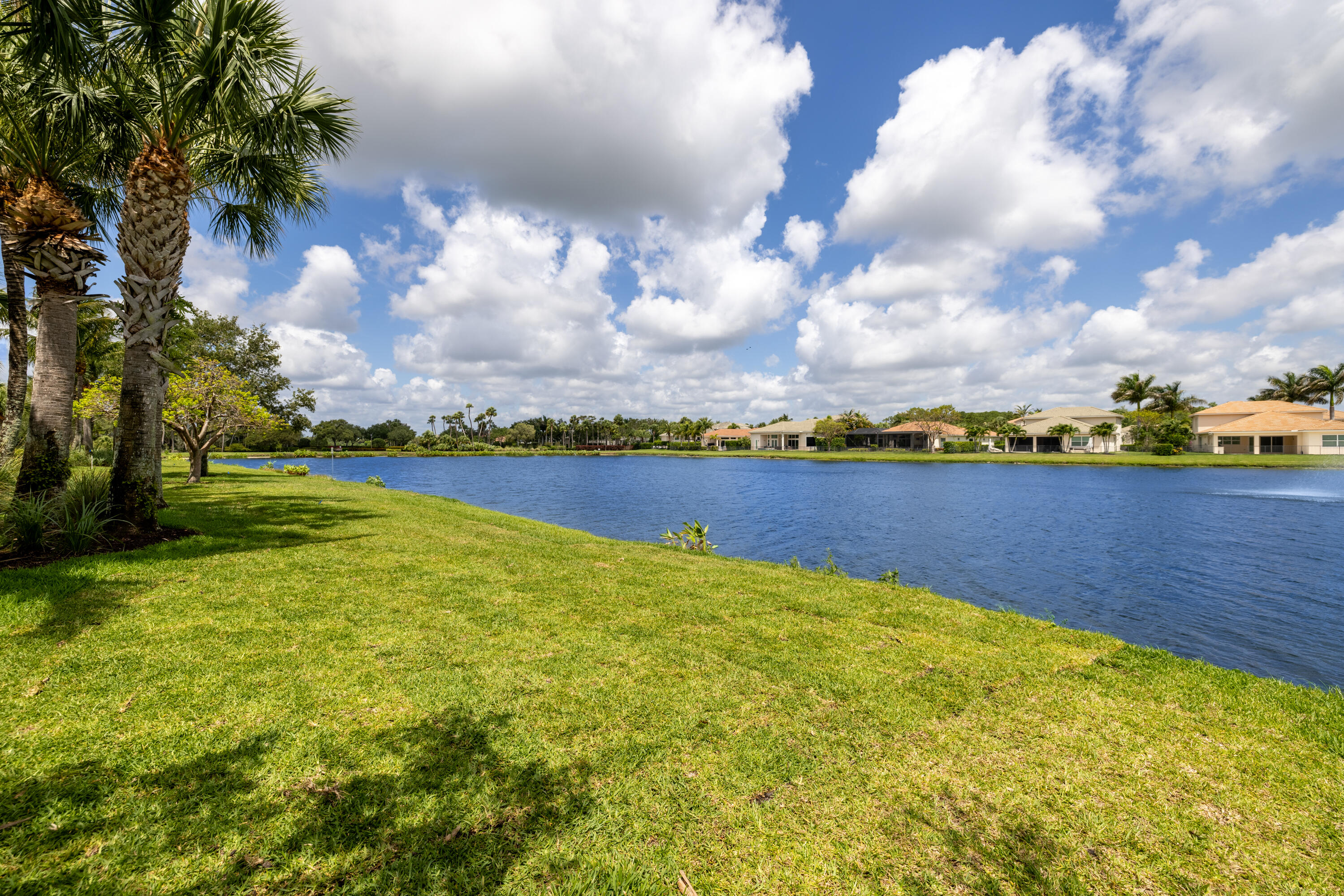 Jupiter Country Club - Residential