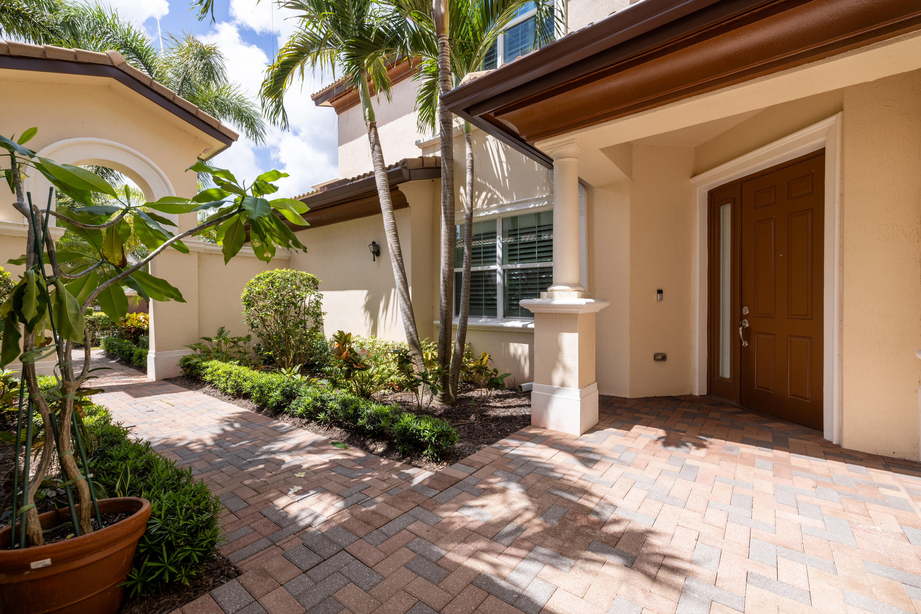 Jupiter Country Club - Residential