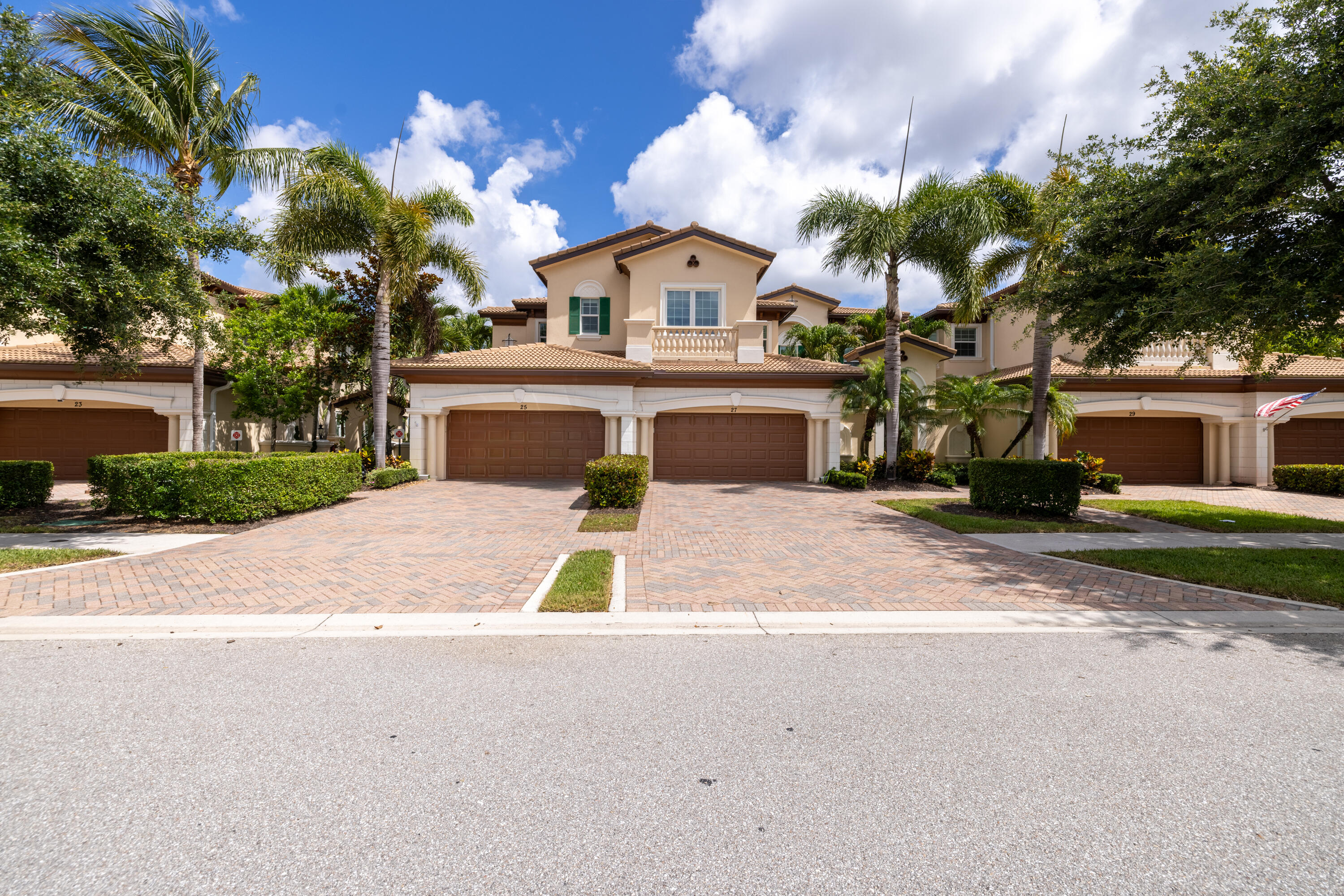 Jupiter Country Club - Residential
