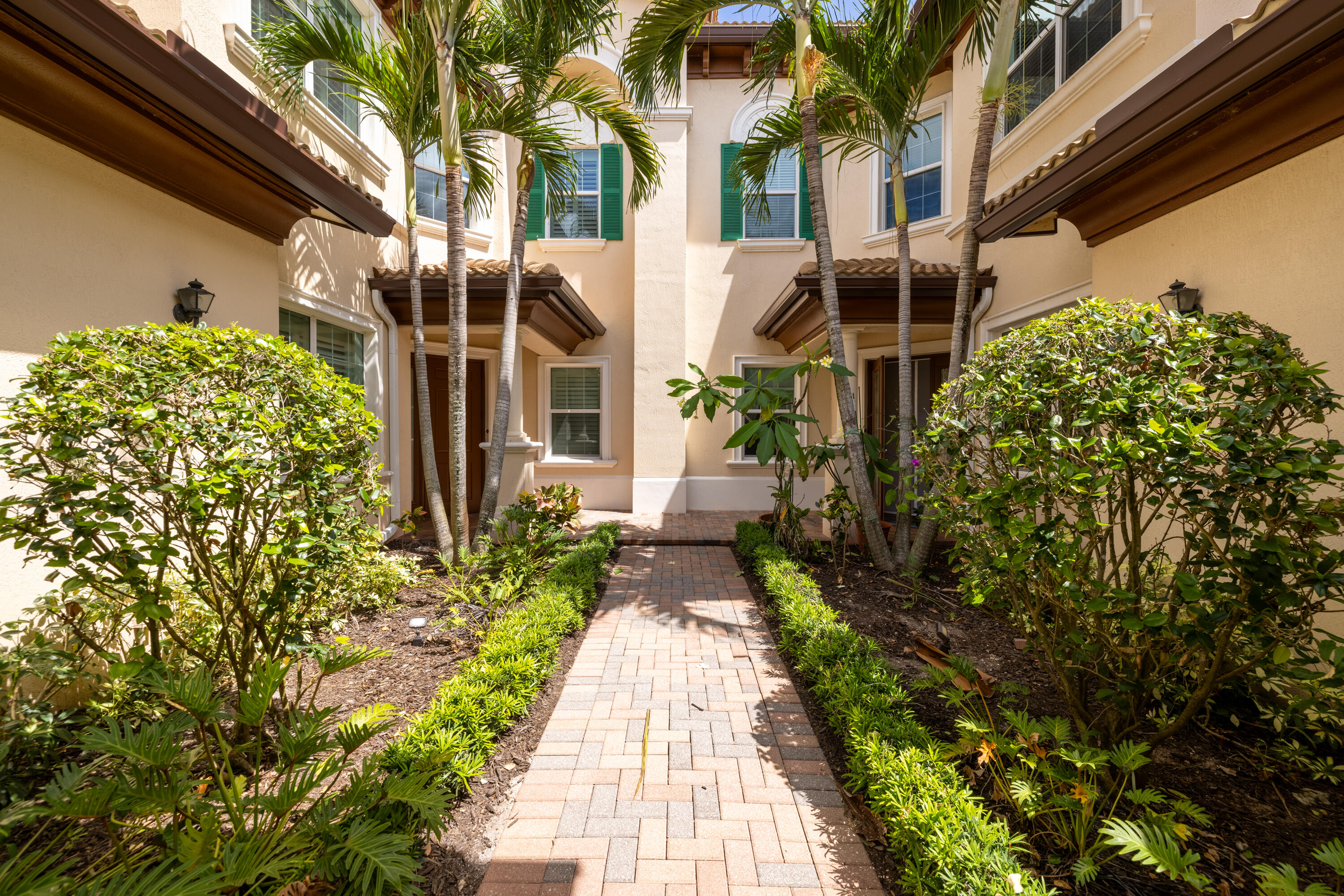 Jupiter Country Club - Residential