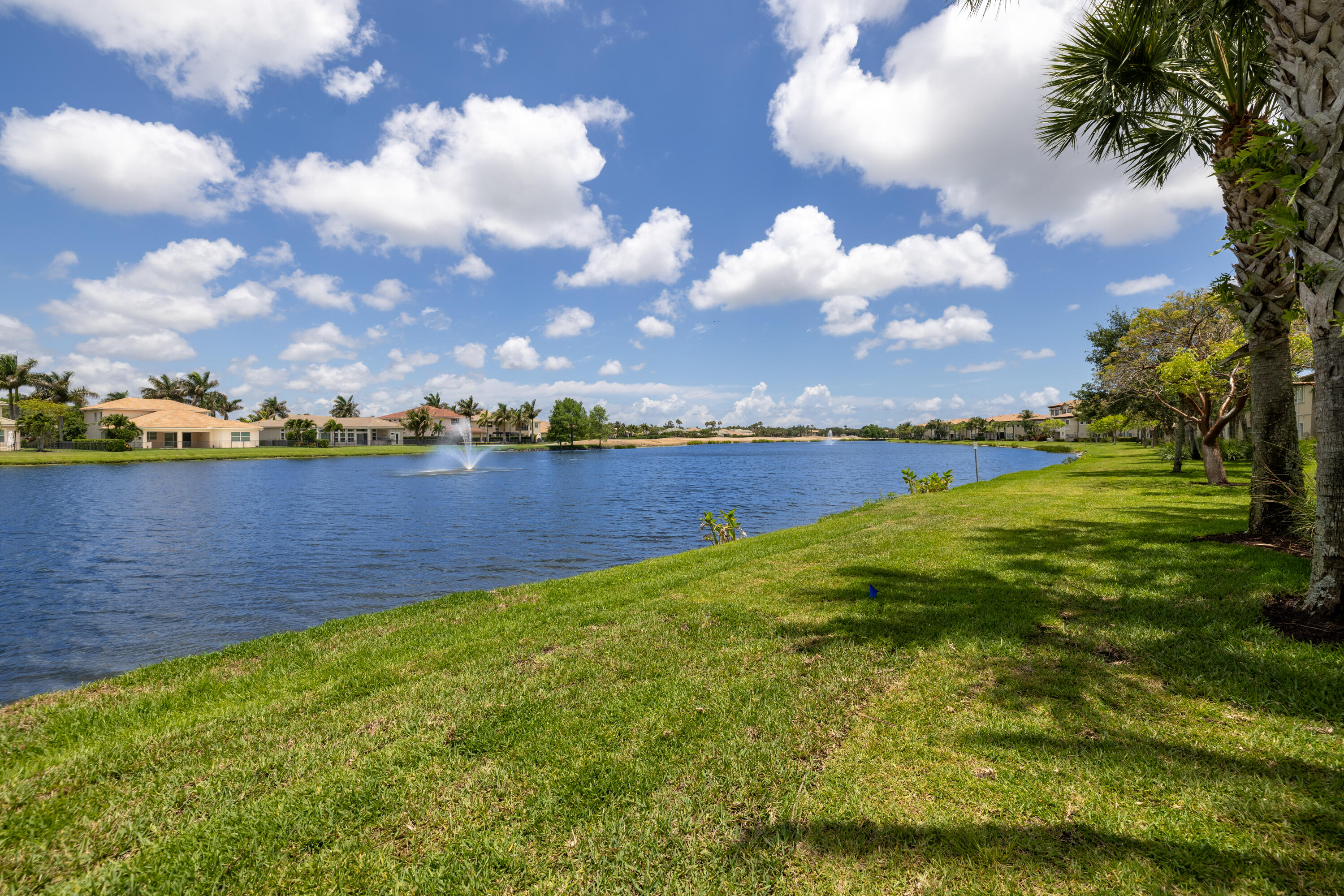 Jupiter Country Club - Residential