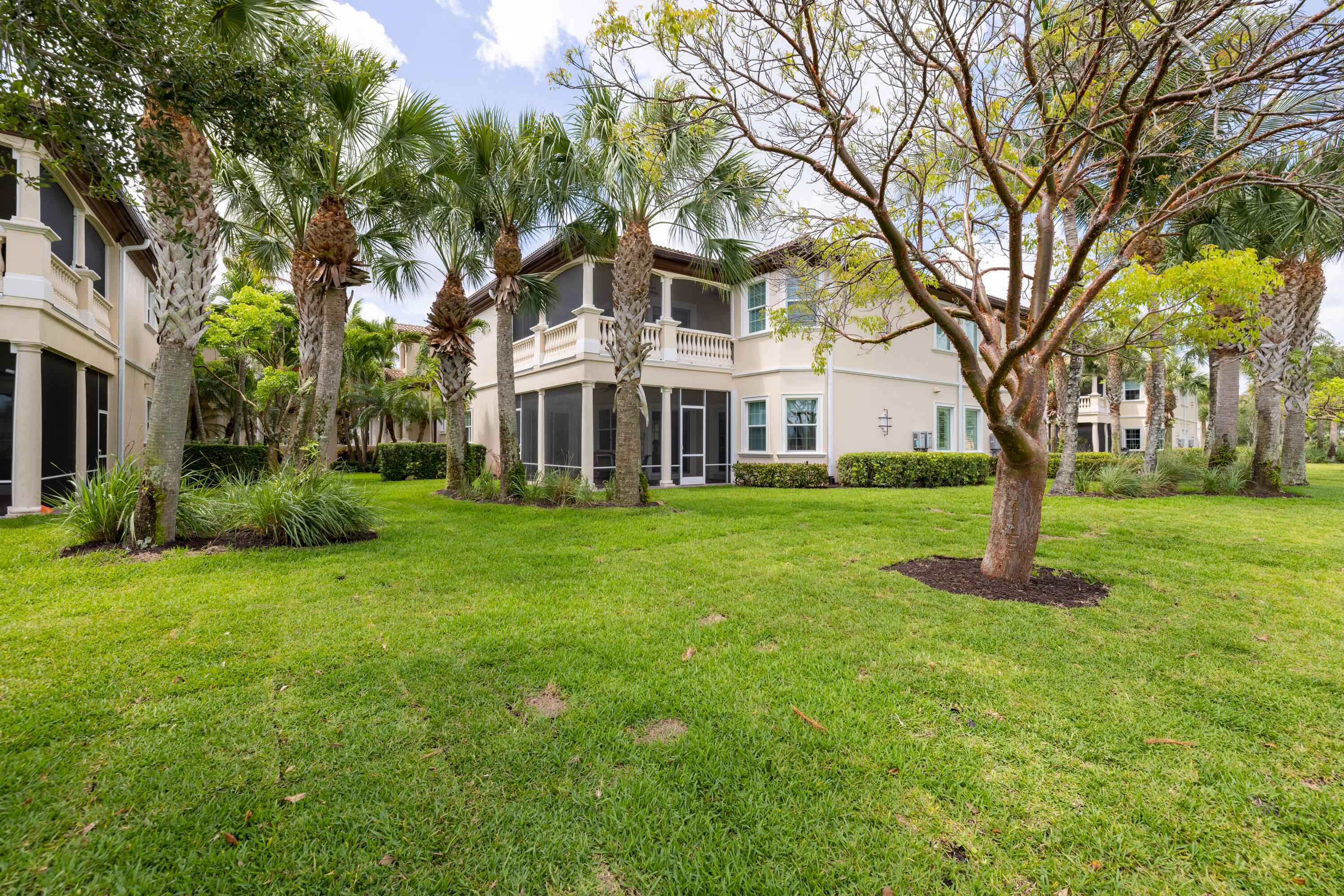Jupiter Country Club - Residential