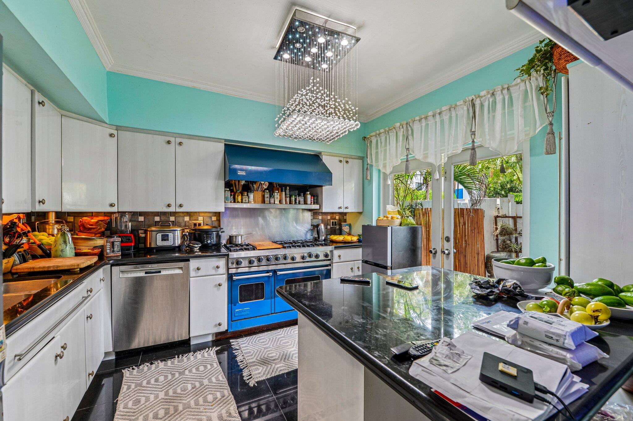 POINCIANA IS YT & RCQ CLUB CONDO - Residential