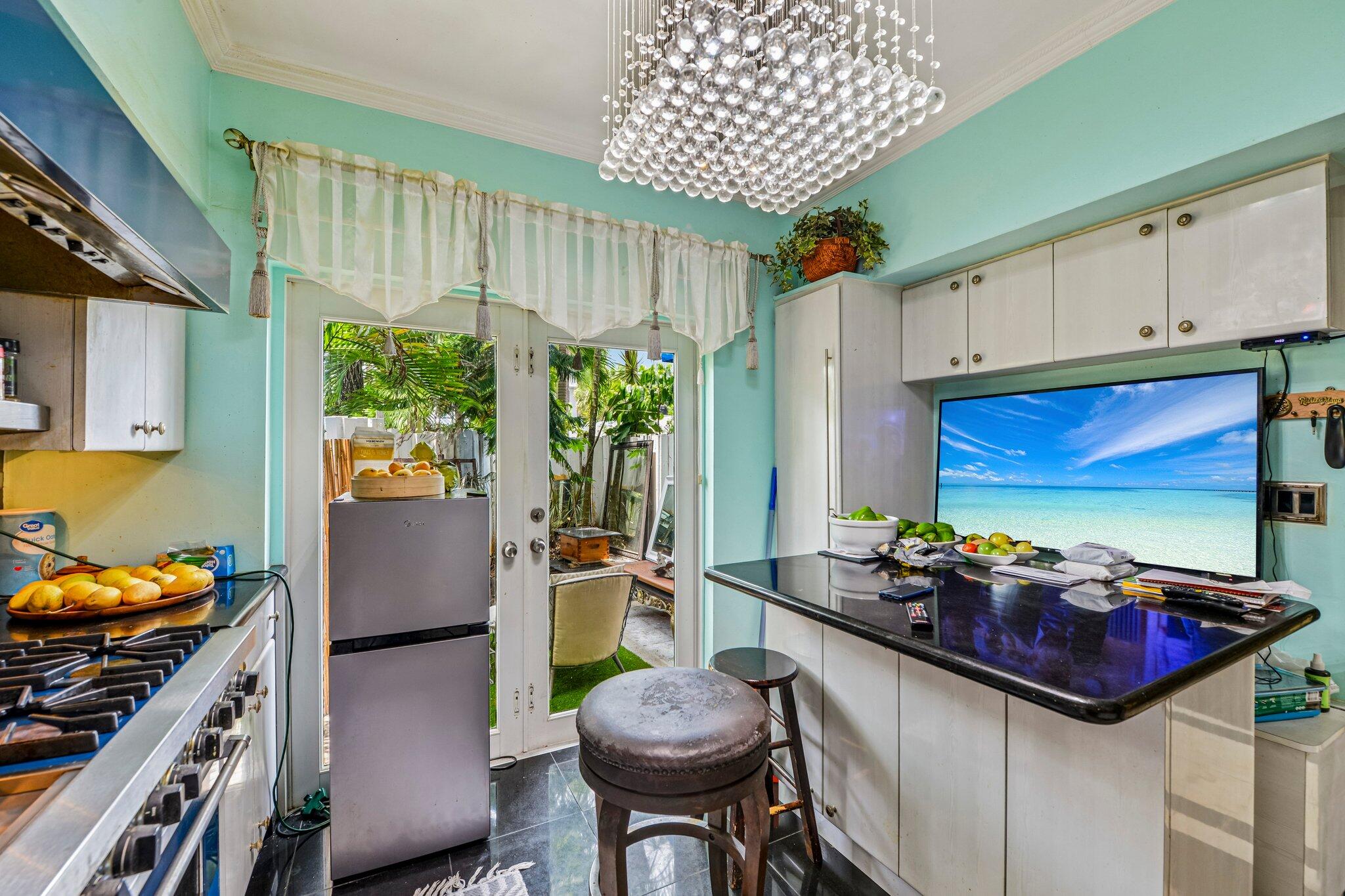 POINCIANA IS YT & RCQ CLUB CONDO - Residential