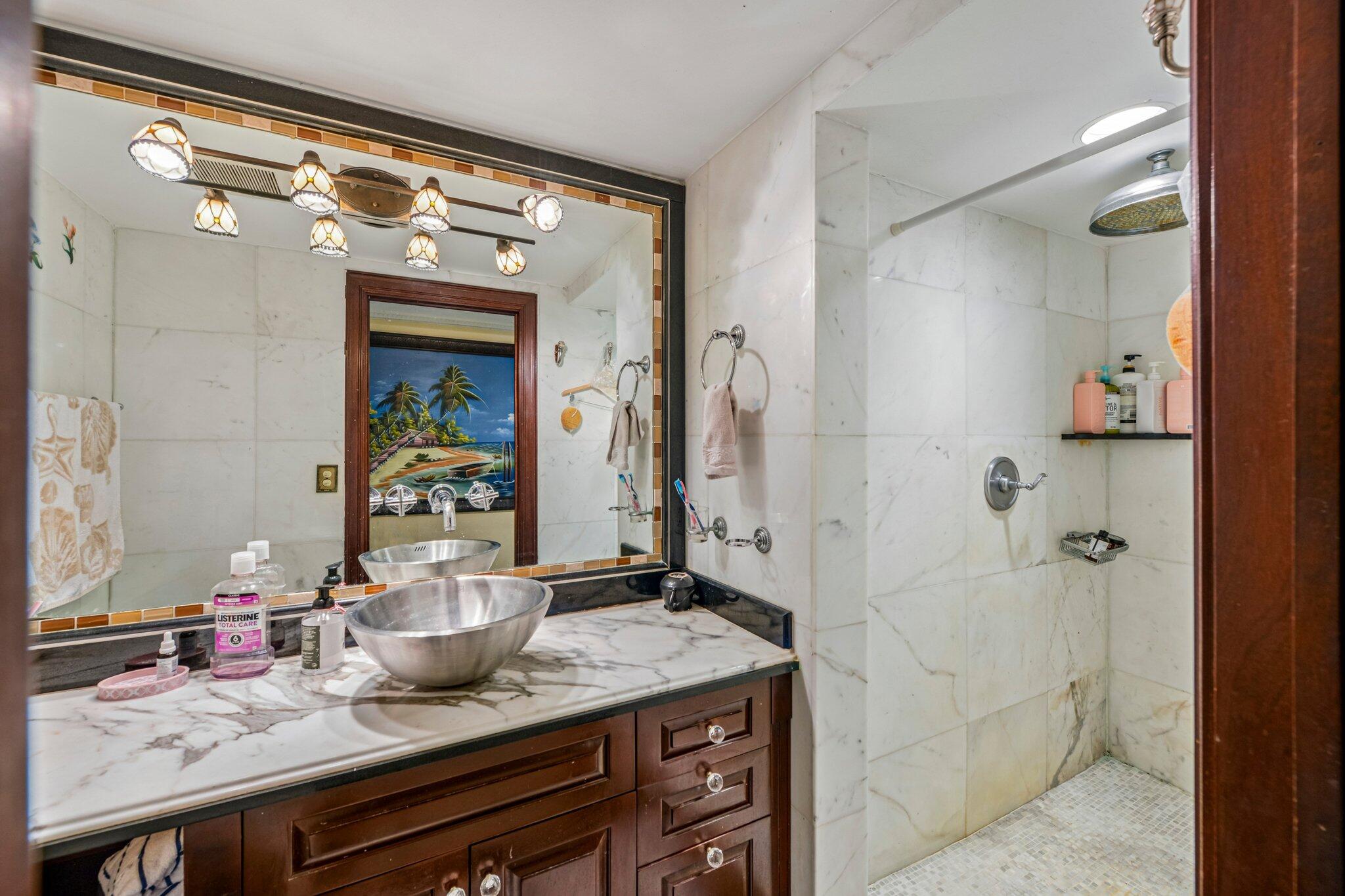 POINCIANA IS YT & RCQ CLUB CONDO - Residential