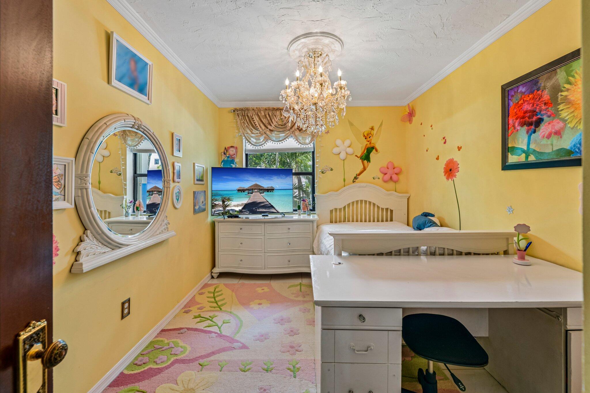 POINCIANA IS YT & RCQ CLUB CONDO - Residential