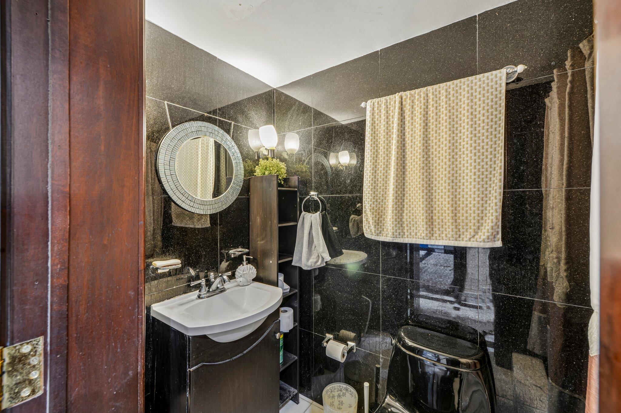POINCIANA IS YT & RCQ CLUB CONDO - Residential