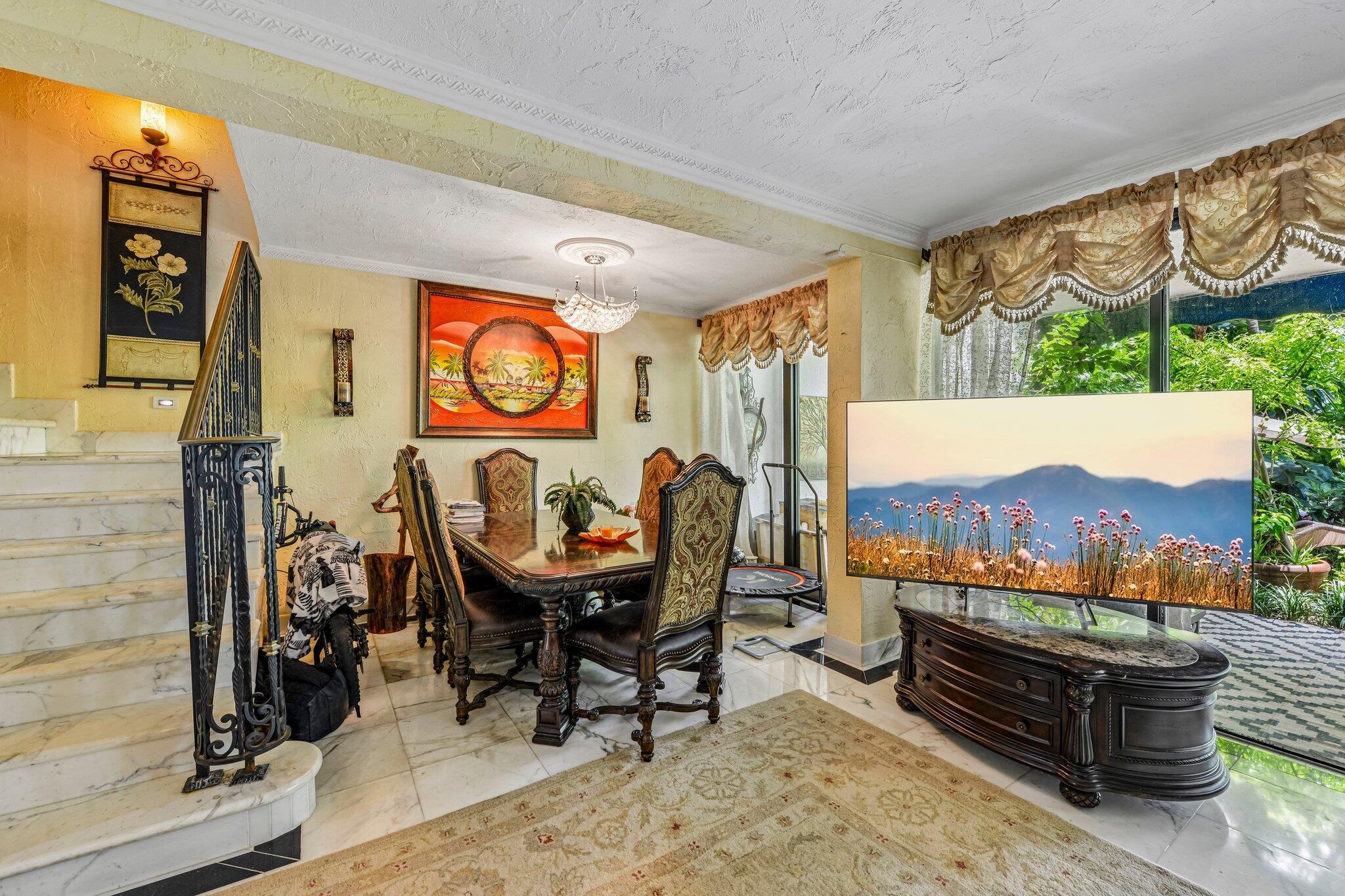 POINCIANA IS YT & RCQ CLUB CONDO - Residential
