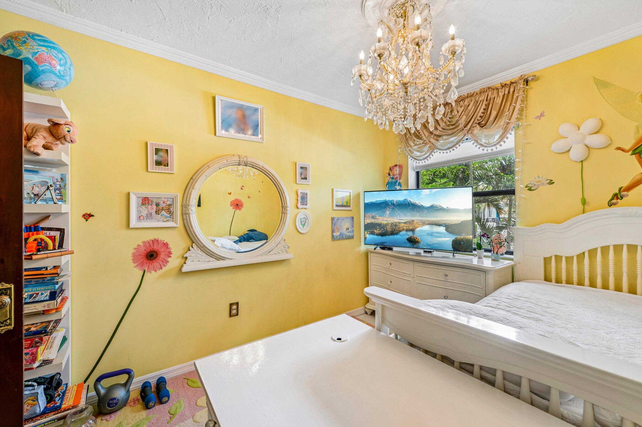 POINCIANA IS YT & RCQ CLUB CONDO - Residential