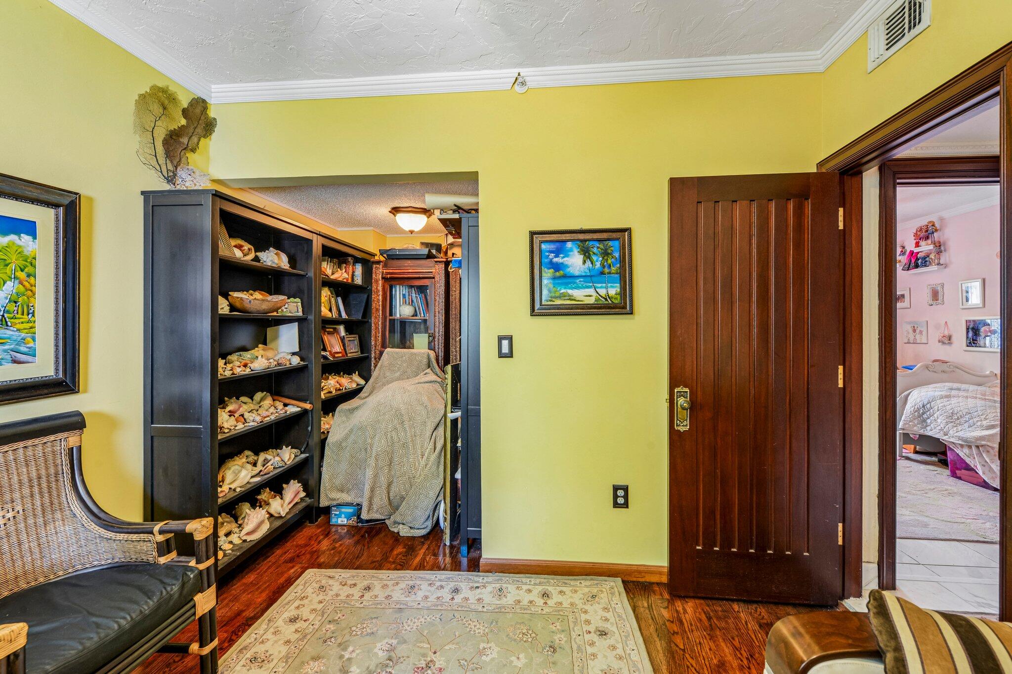 POINCIANA IS YT & RCQ CLUB CONDO - Residential