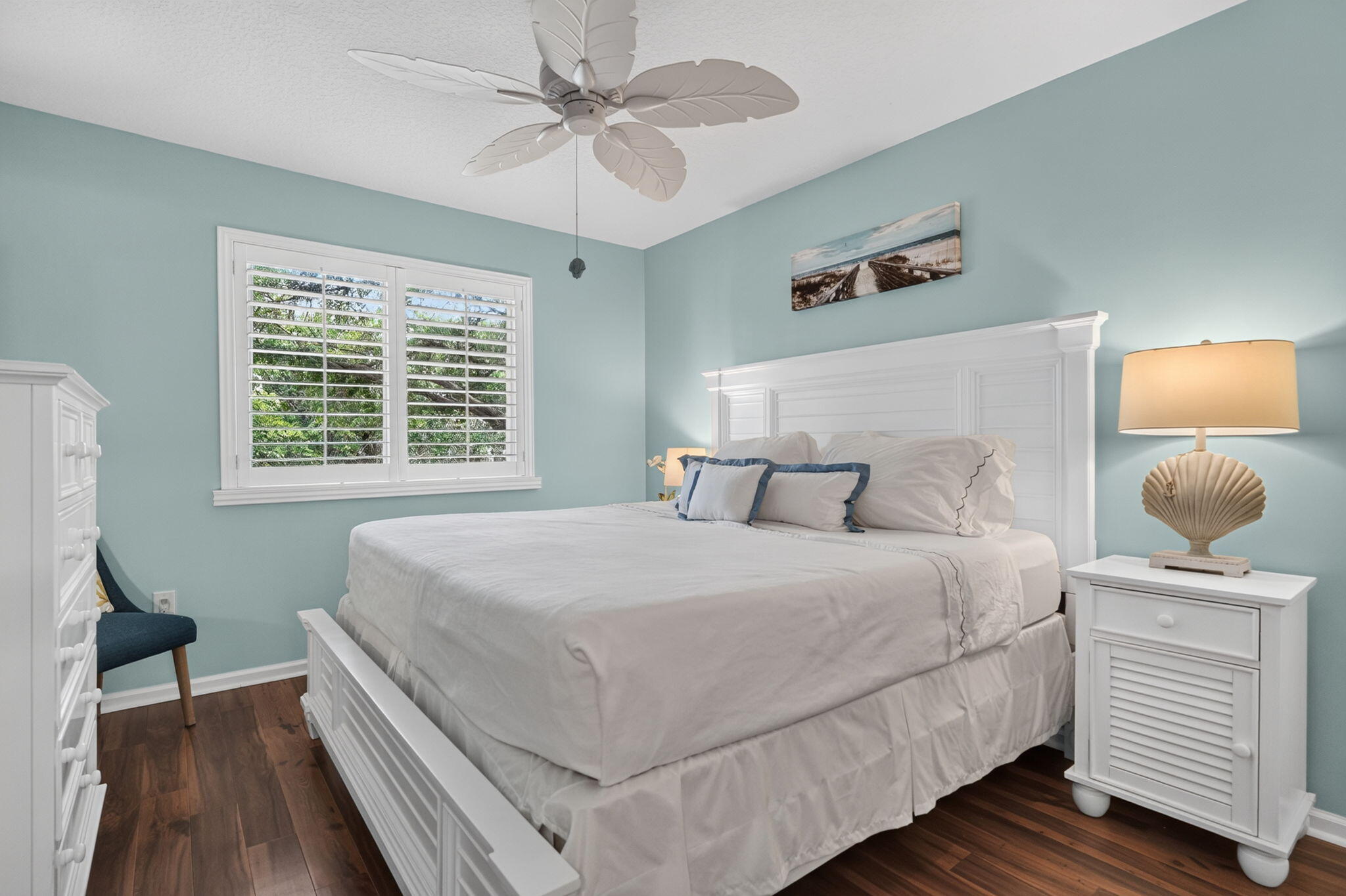 LIGHTHOUSE COVE AT TEQUESTA CONDO - Residential