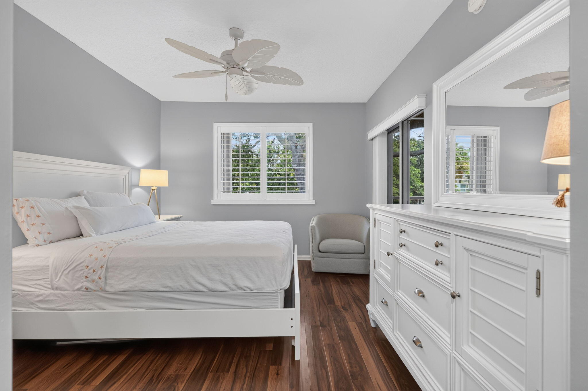 LIGHTHOUSE COVE AT TEQUESTA CONDO - Residential