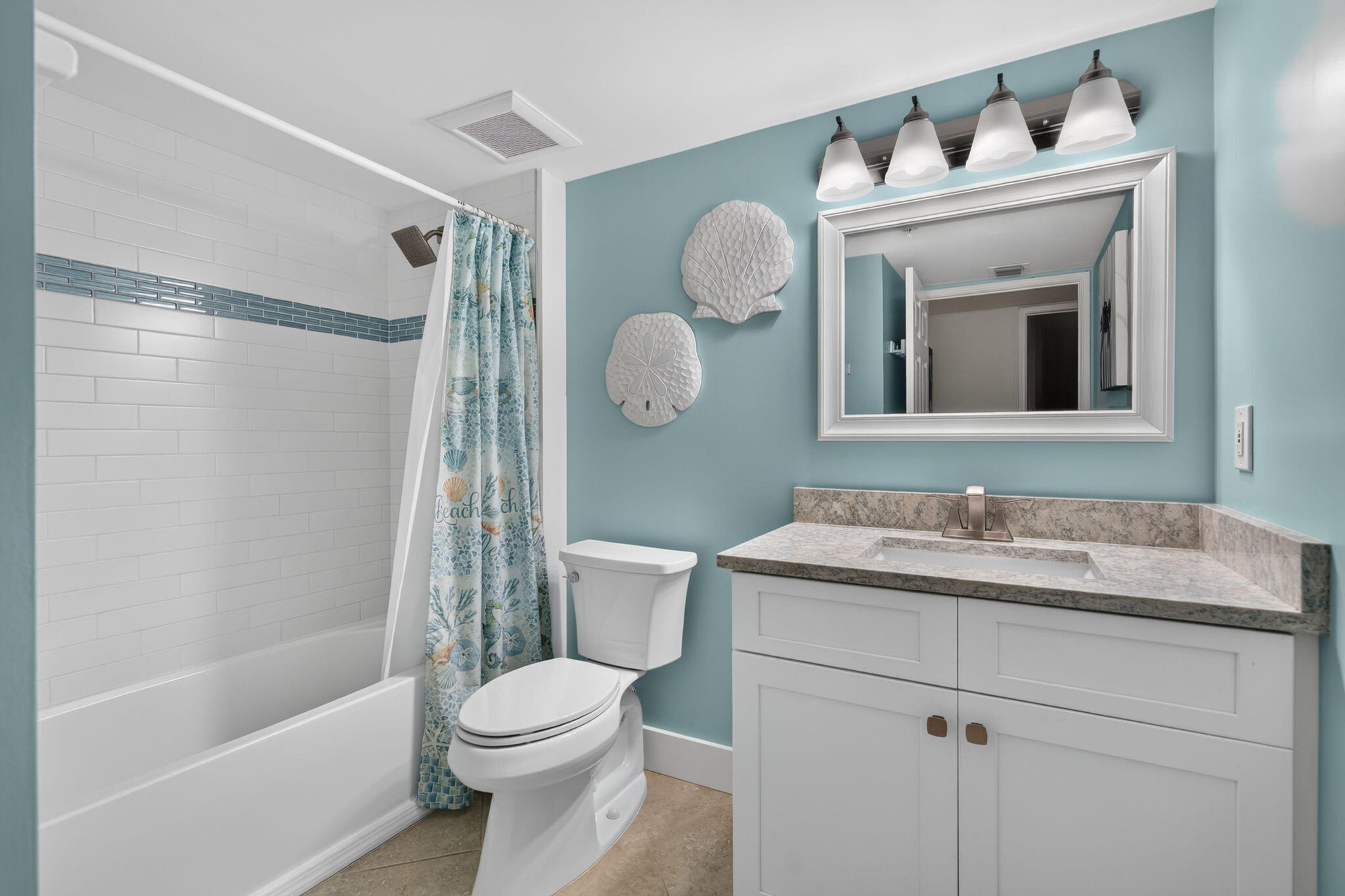 LIGHTHOUSE COVE AT TEQUESTA CONDO - Residential