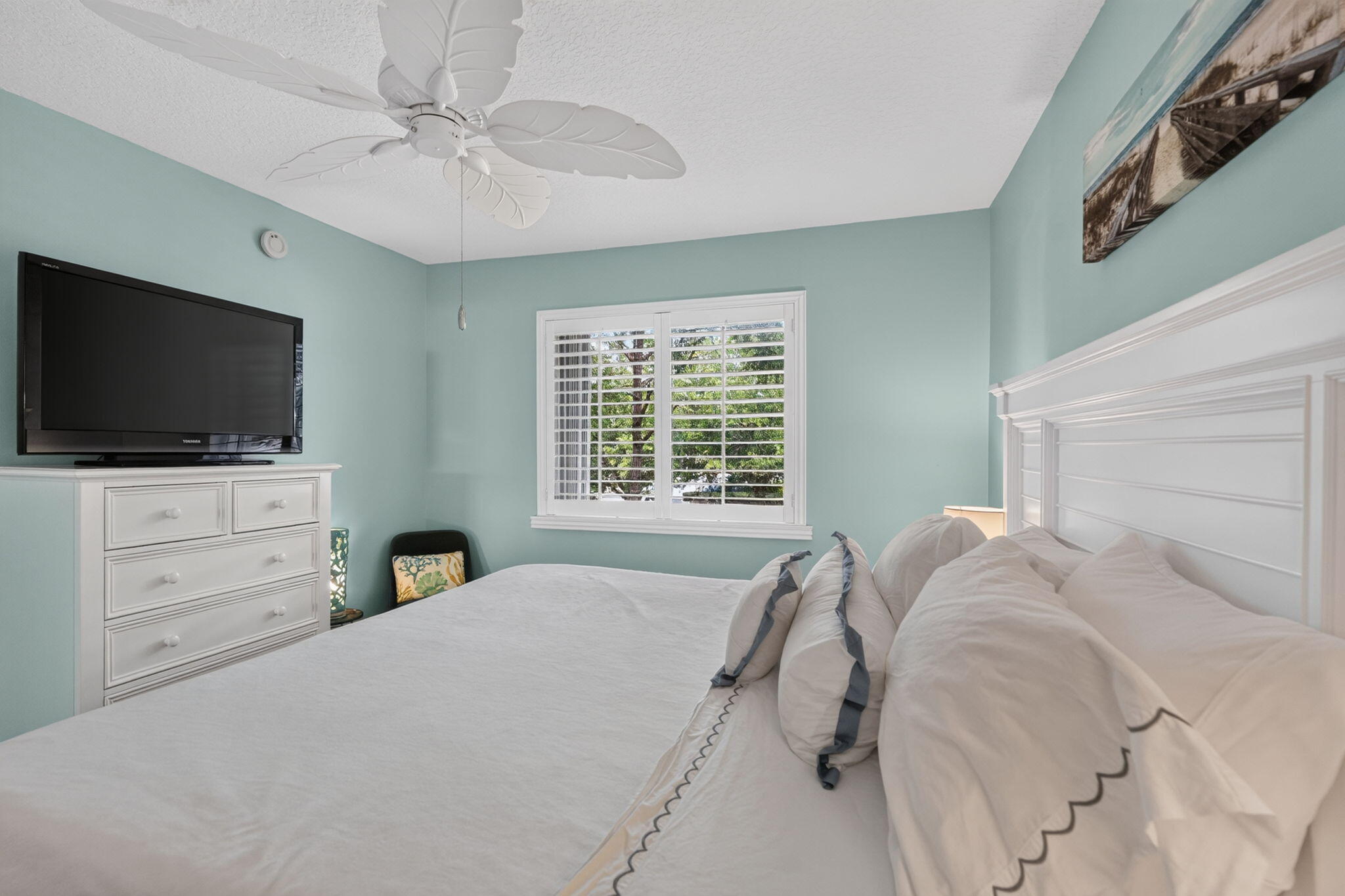 LIGHTHOUSE COVE AT TEQUESTA CONDO - Residential