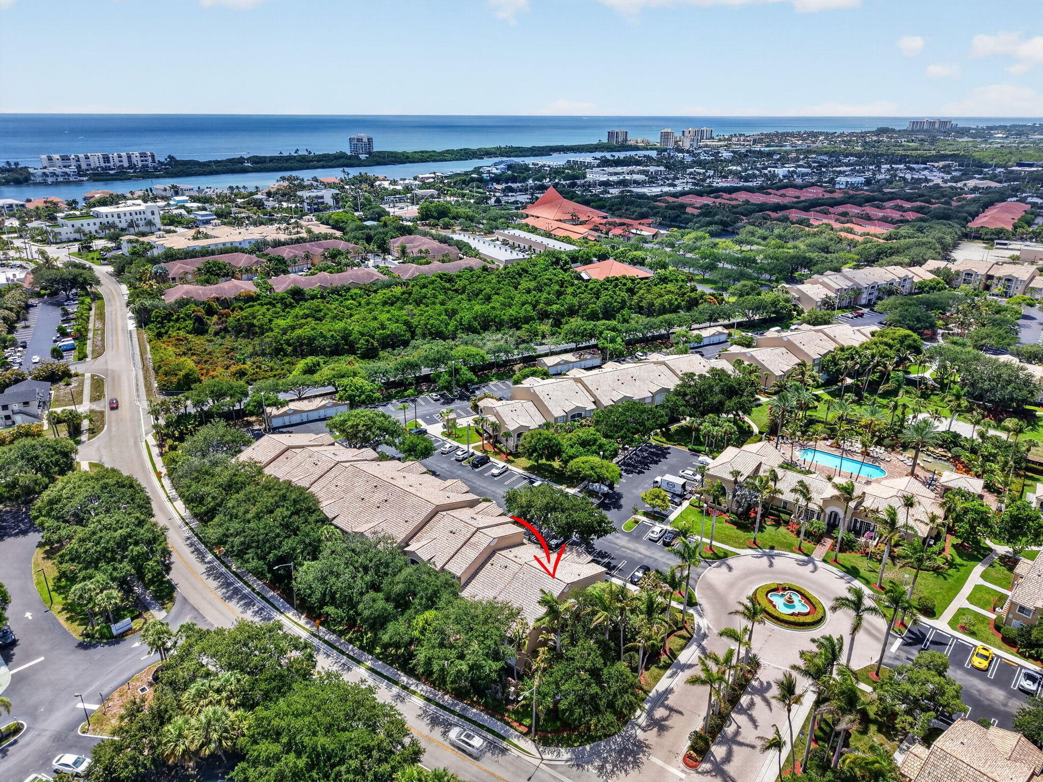 LIGHTHOUSE COVE AT TEQUESTA CONDO - Residential