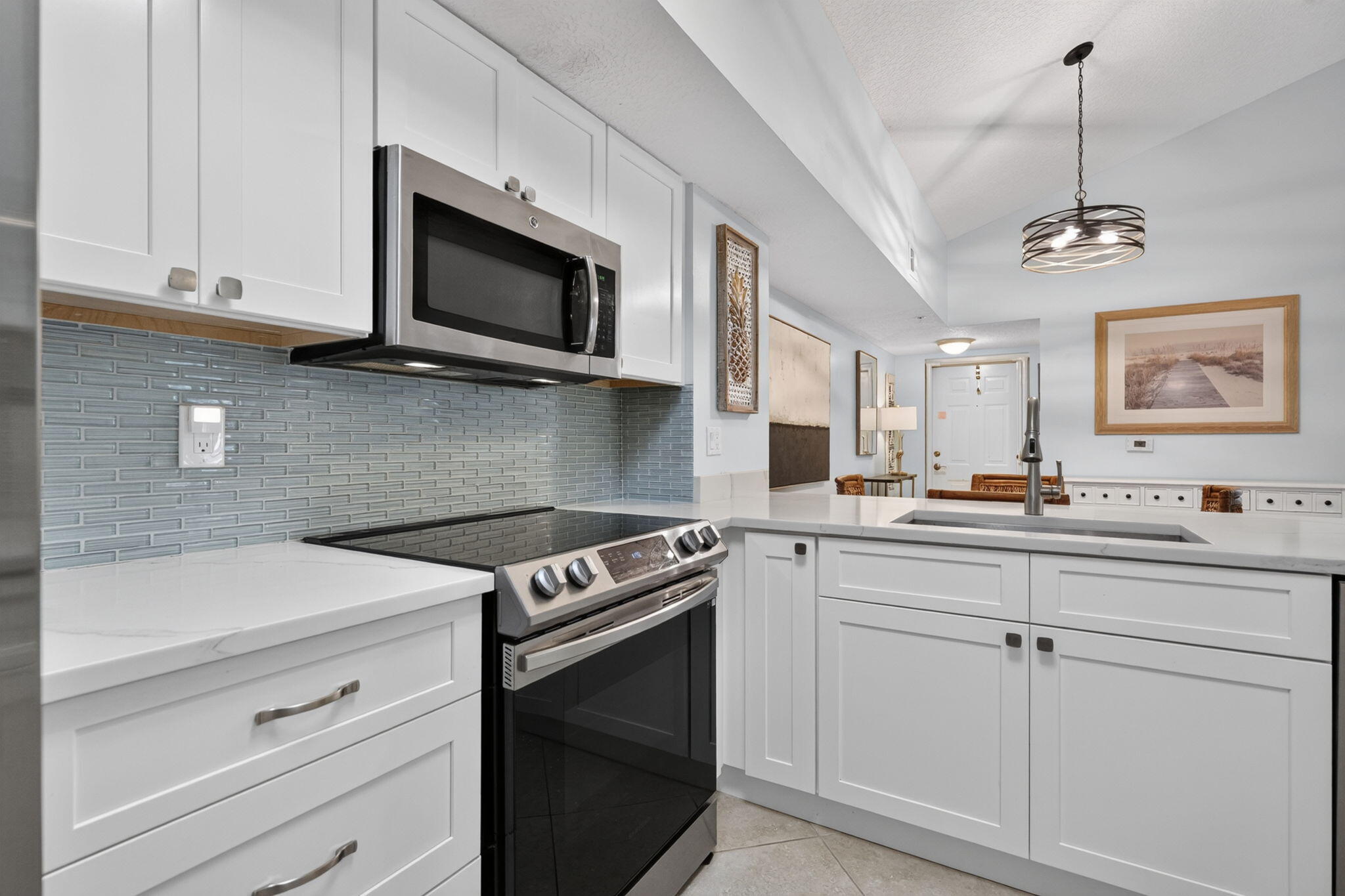 LIGHTHOUSE COVE AT TEQUESTA CONDO - Residential