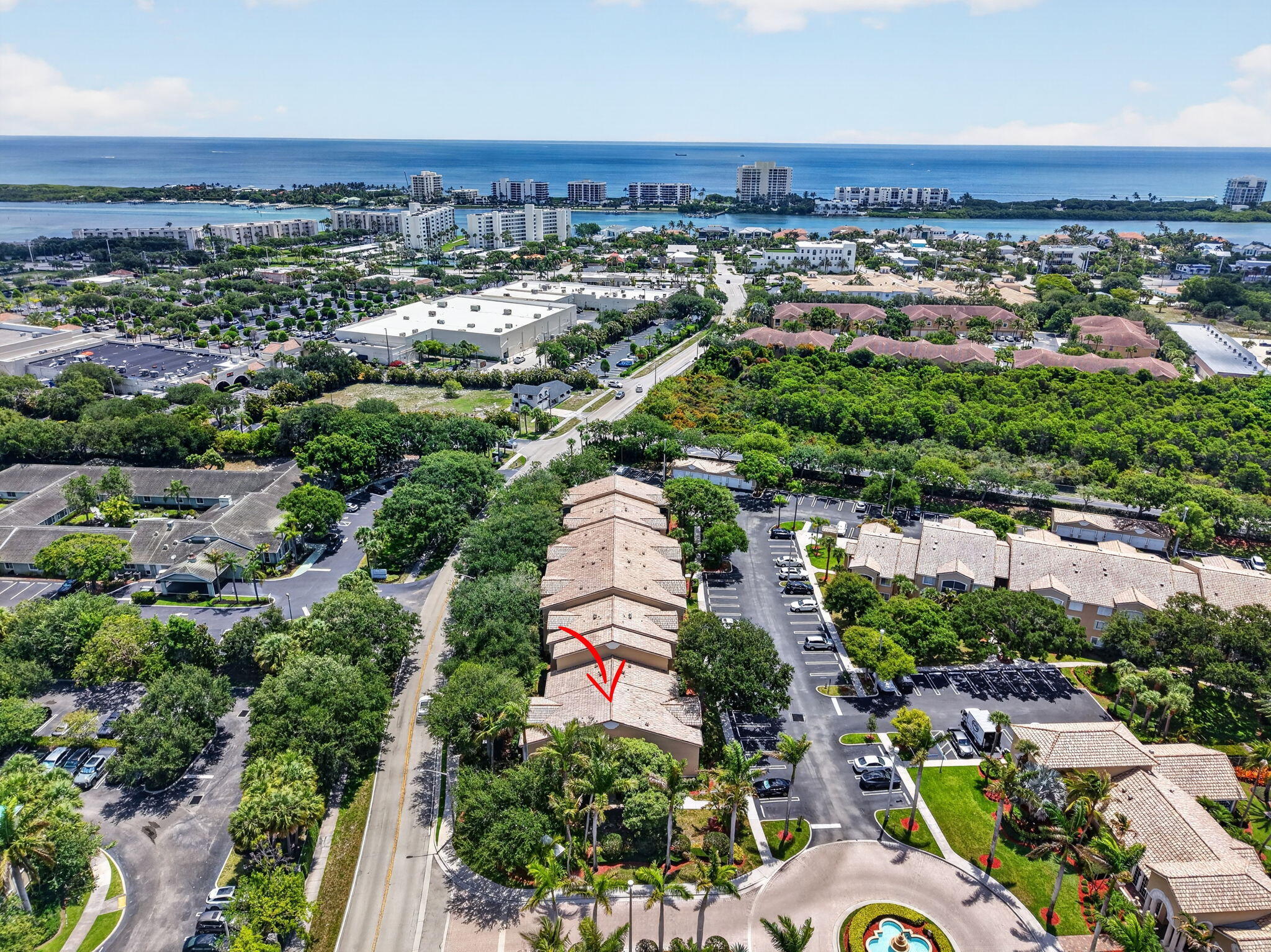 LIGHTHOUSE COVE AT TEQUESTA CONDO - Residential