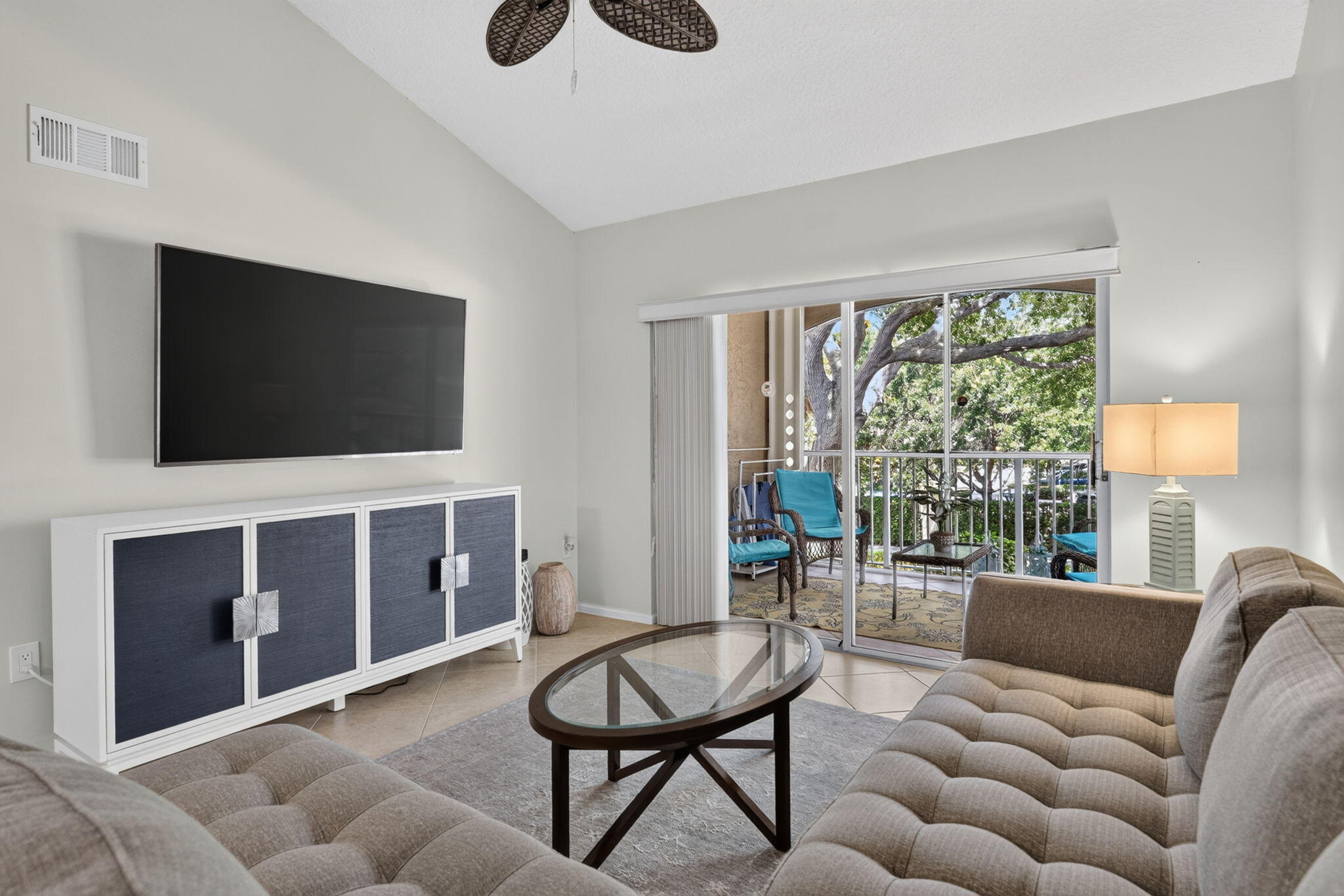 LIGHTHOUSE COVE AT TEQUESTA CONDO - Residential