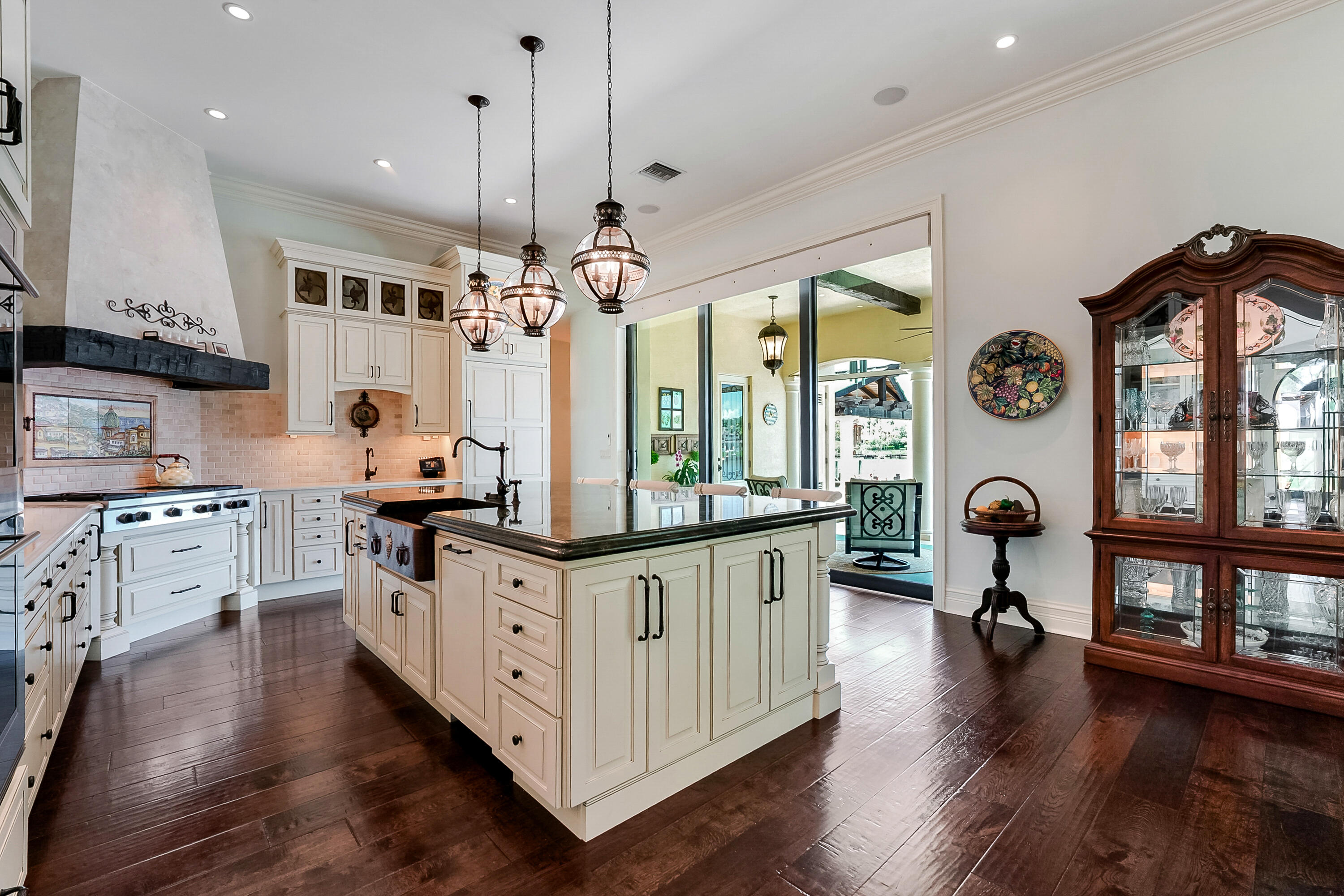 HERITAGE OAKS - Residential