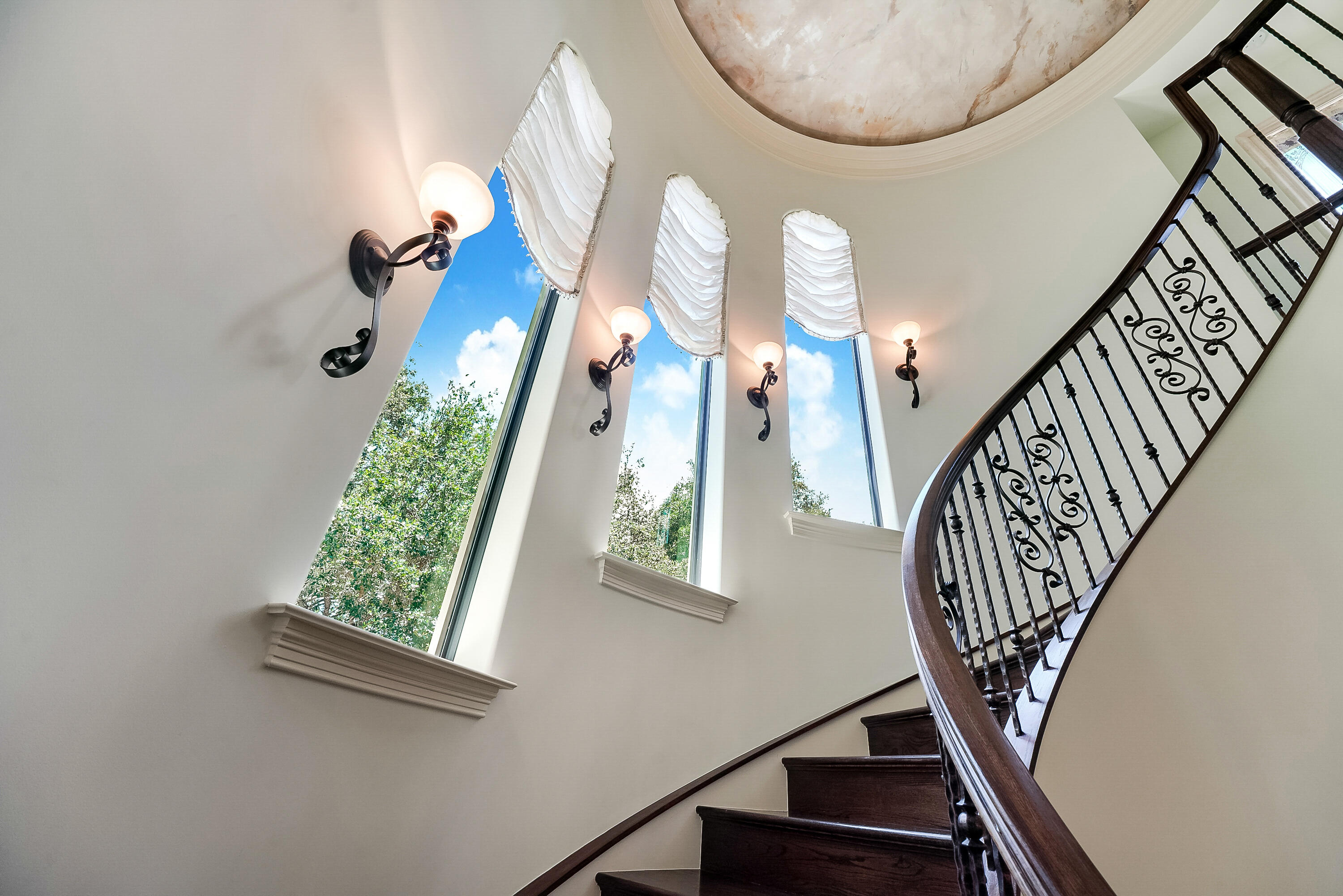 HERITAGE OAKS - Residential