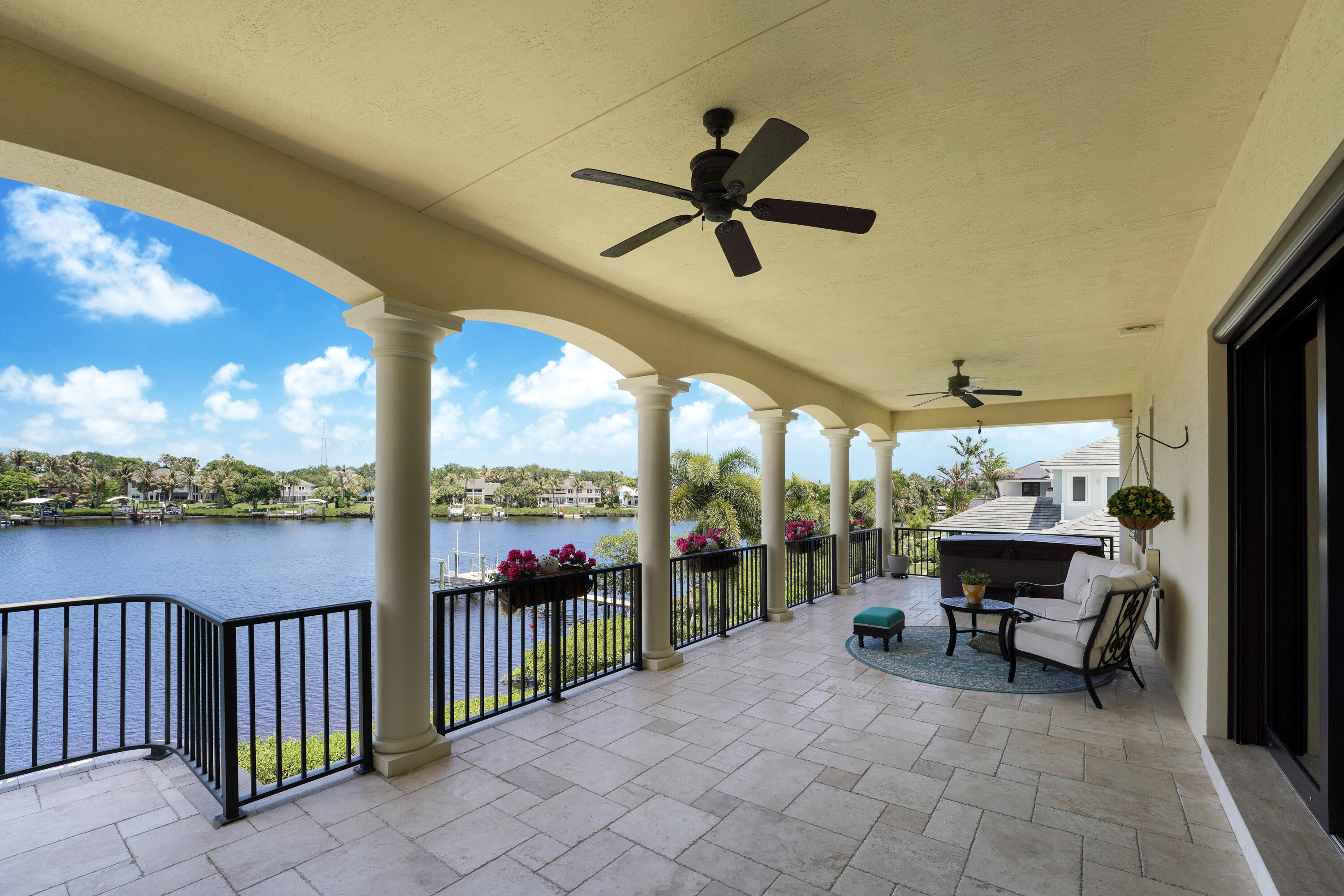HERITAGE OAKS - Residential