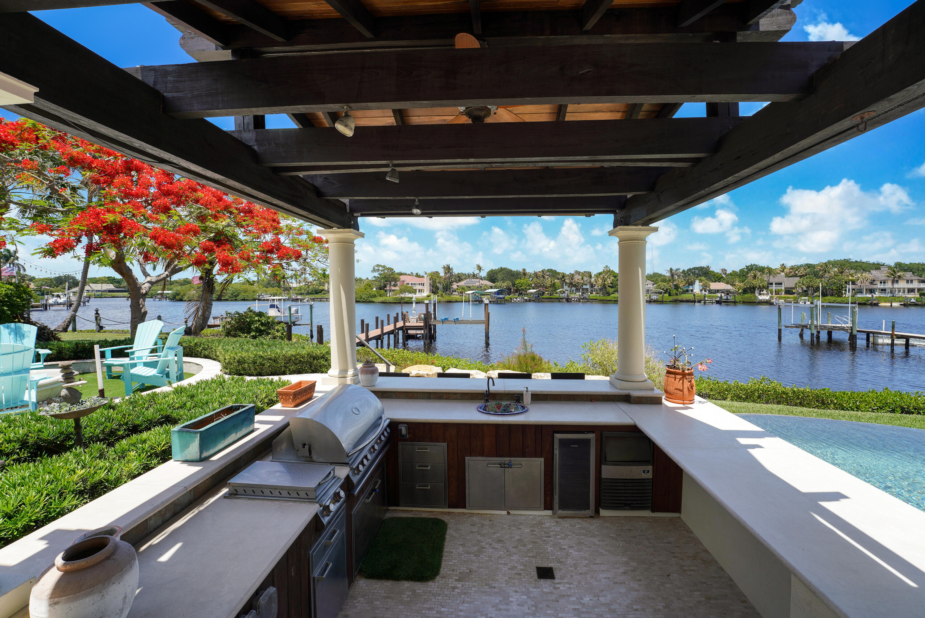 HERITAGE OAKS - Residential