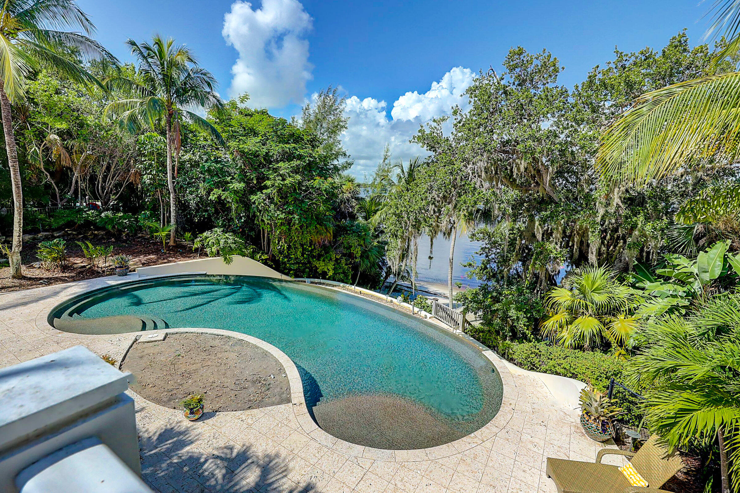 MELODY HILL - Residential