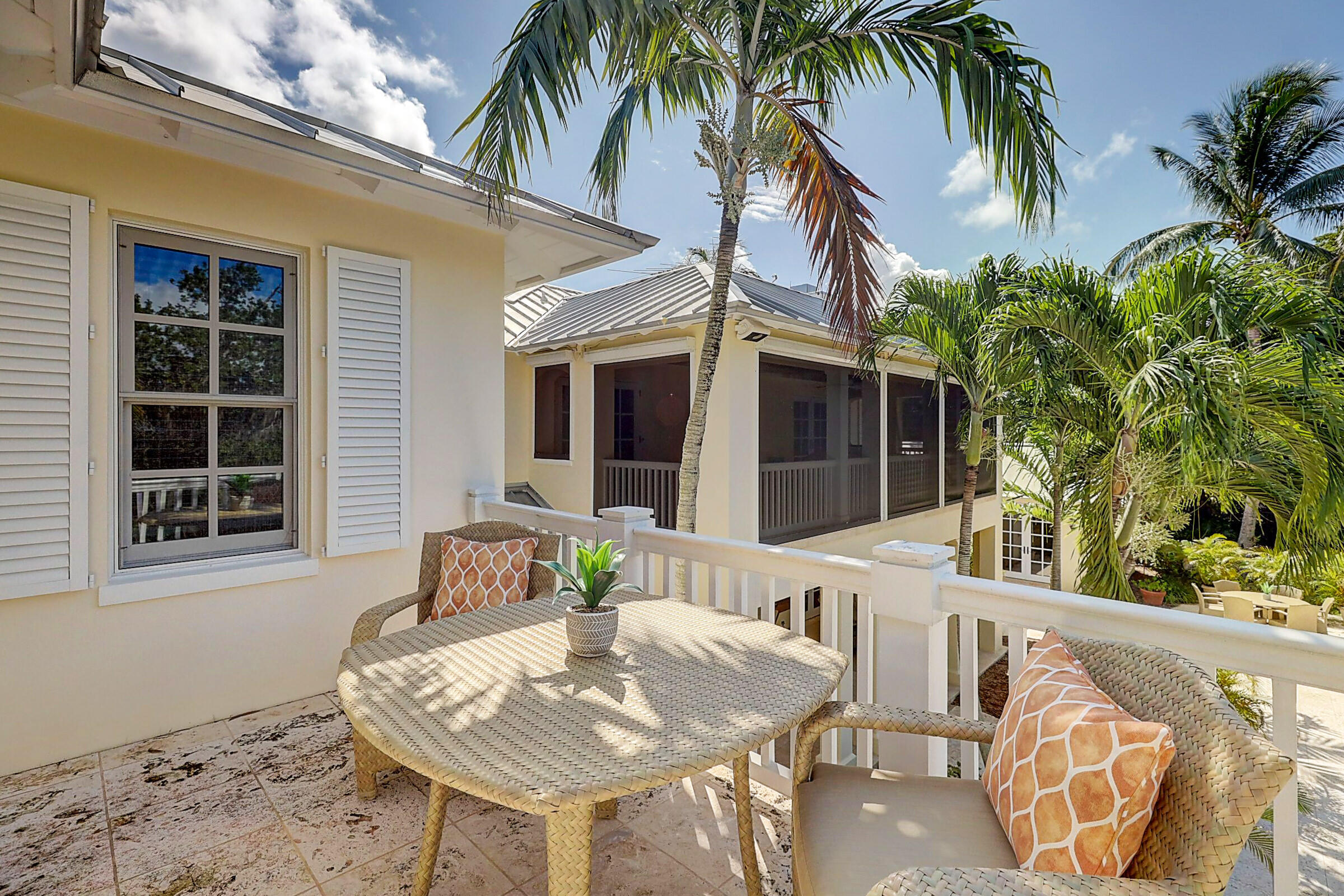 MELODY HILL - Residential