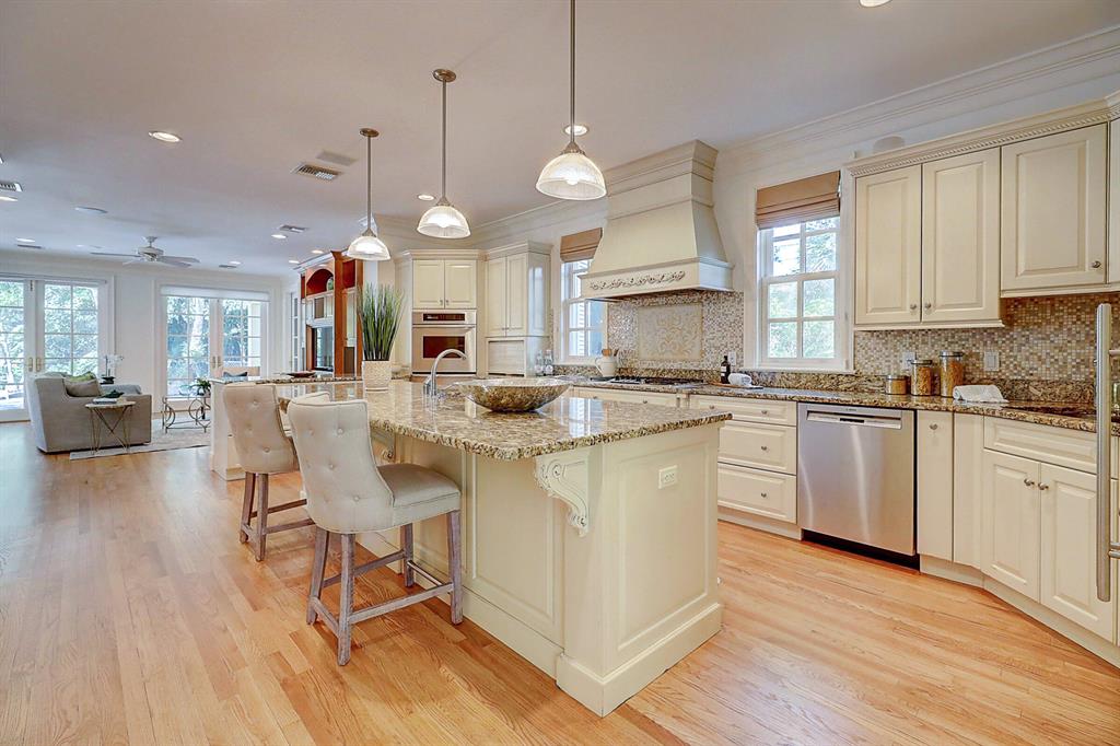 MELODY HILL - Residential