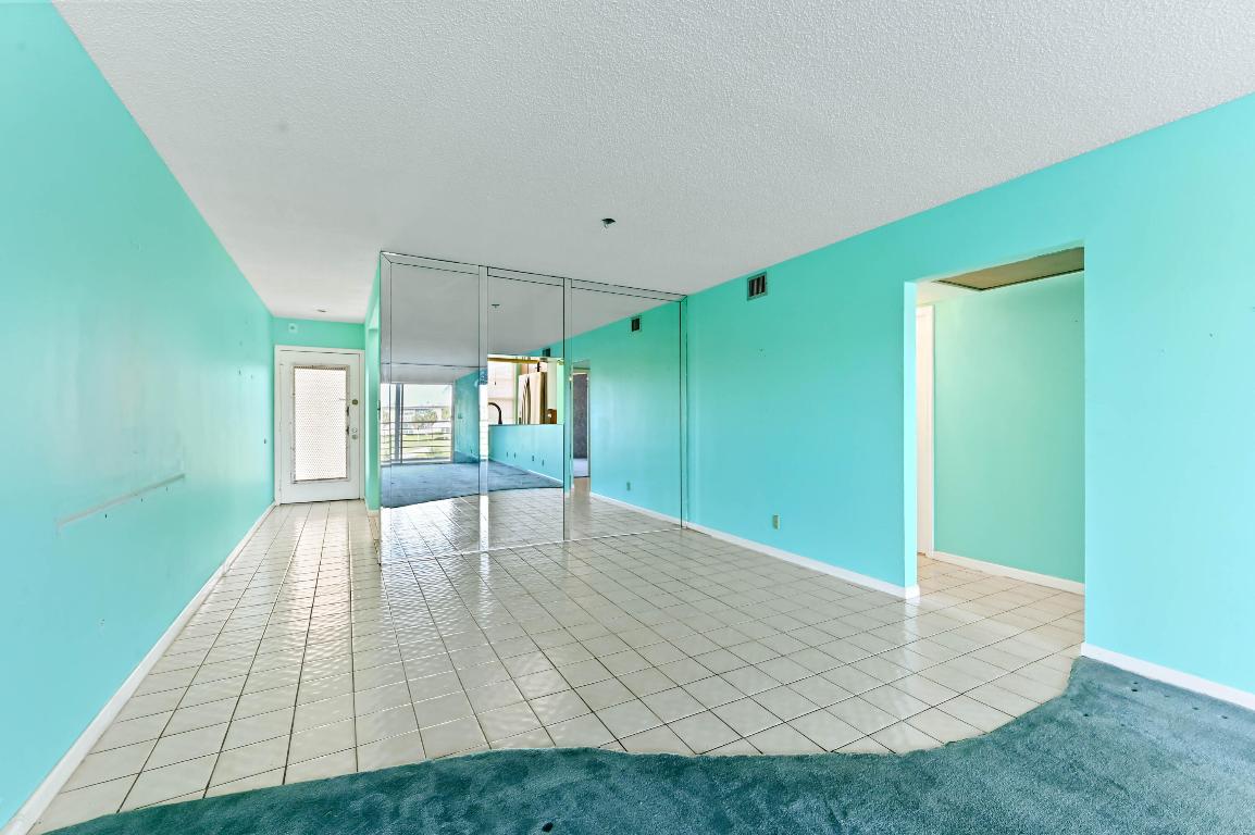 WYNMOOR VILLAGE - Residential