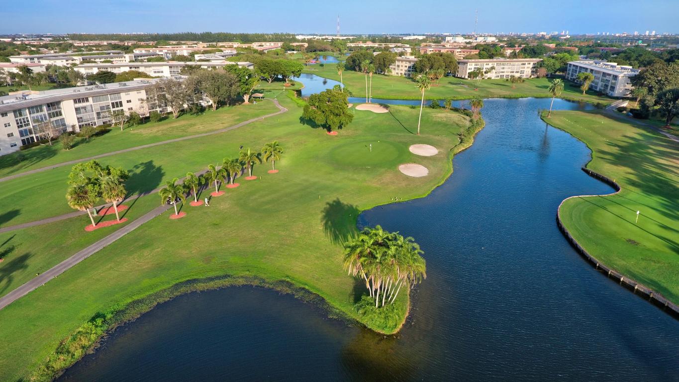 WYNMOOR VILLAGE - Residential