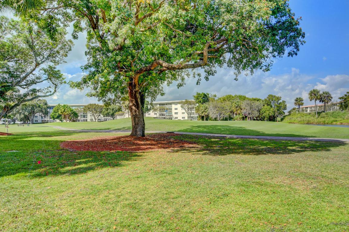 WYNMOOR VILLAGE - Residential