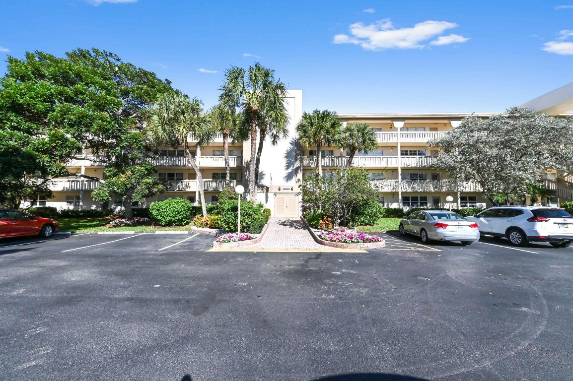 Quiet unit but close to Elevator, and nearby the laundry room. Building close to Wynmoor entrance. Introducing 2905 Victoria Place K3, located in the vibrant community of Wynmoor Village, Coconut Creek, FL. This delightful 2BR/2BA condo is brightly lit with natural light which graces every corner of the home and offers views of the pool. Known for its abundant recreational facilities, the community provides a wide variety of amenities. These include primarily golf, tennis, pickleball, as well as a resident-friendly courtesy bus. Our vibrant social scene features numerous weekly events from Bar-B-Que's with DJ on Thursday evenings to poolside entertainment on Sunday afternoons, and impressive theater shows on Saturday nights. For the artistically inclined, numerous arts & crafts and clubs are ready to help channel your creativity.((Situated merely six miles away is the newly renovated Pompano Beach, a go-to destination for its various dining options, dynamic shops, and a brand-new pier perfect for leisurely strolls.((Envision your future within the harmonious blend of this refreshing condo and the lively environment of Wynmoor Village, a place that manages to perfectly balance its dynamic community with the tranquil, vacation-like appeal. This unique property invites you to a life of endless enjoyment and camaraderie. Experience for yourself the fun and sun at 2905 Victoria Place K3.