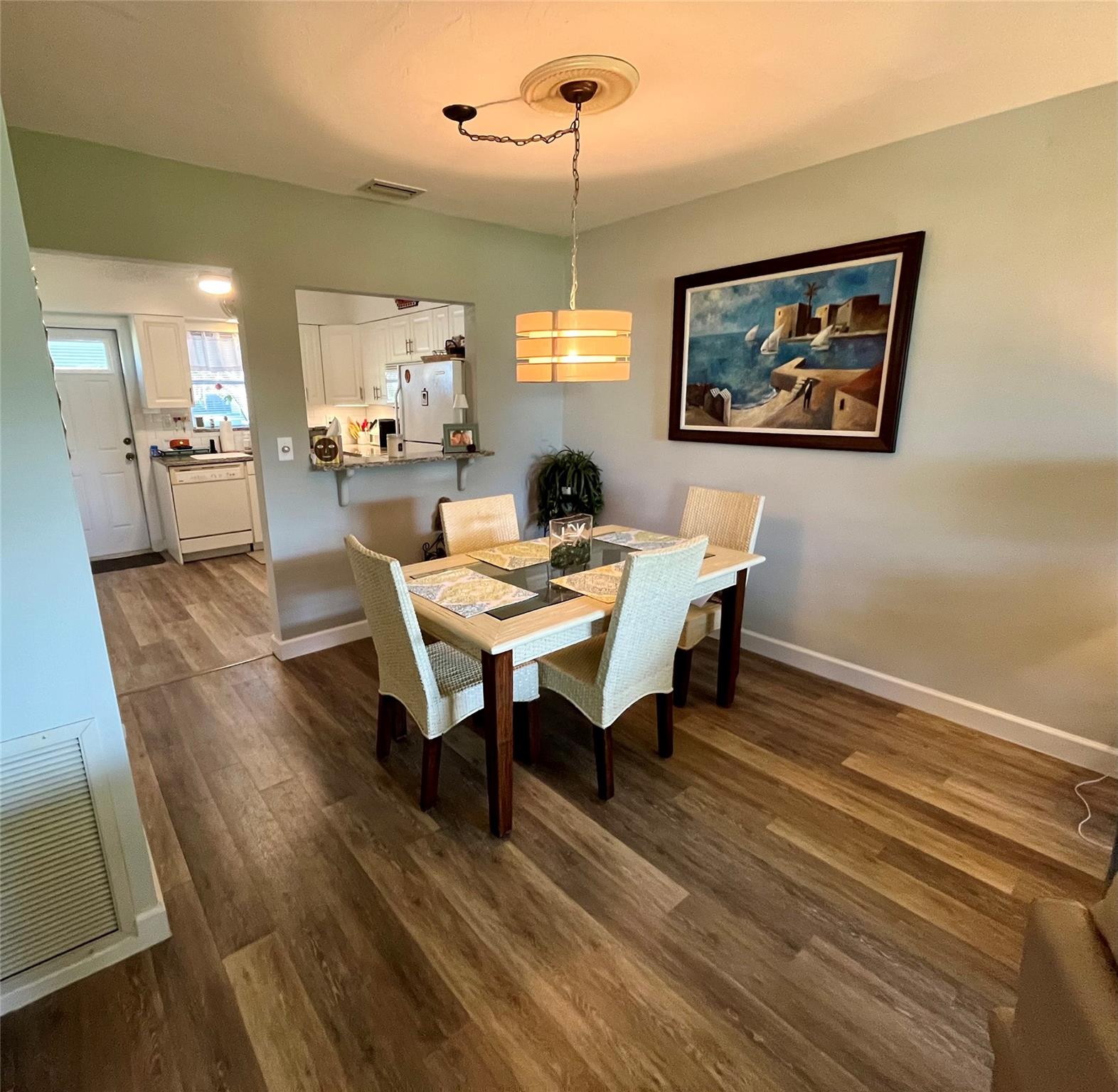 LIGHTHOUSE APARTMENTS - Residential