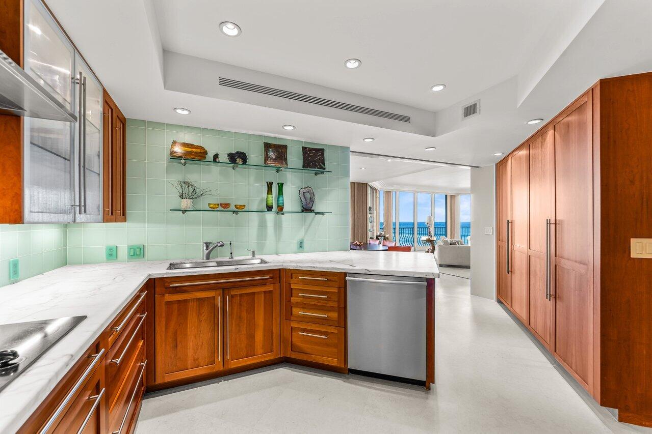 TWO THOUSAND COND AT SLOANS CURVE - Residential
