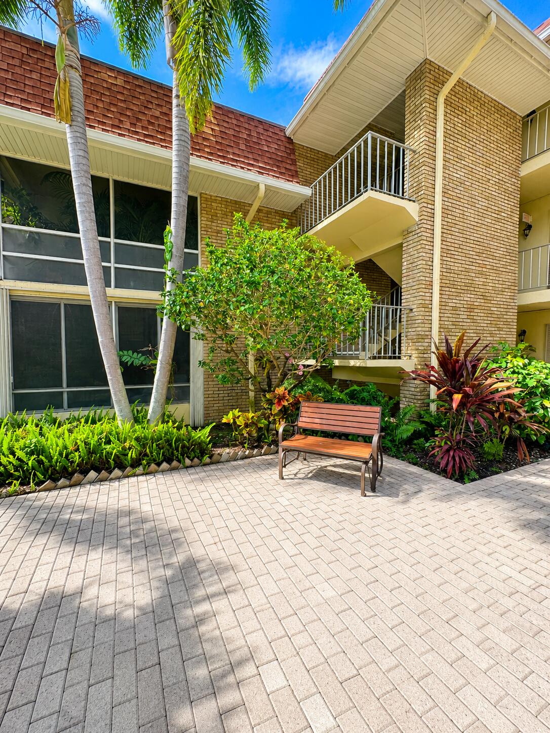 TAMBERLANE - Residential Lease
