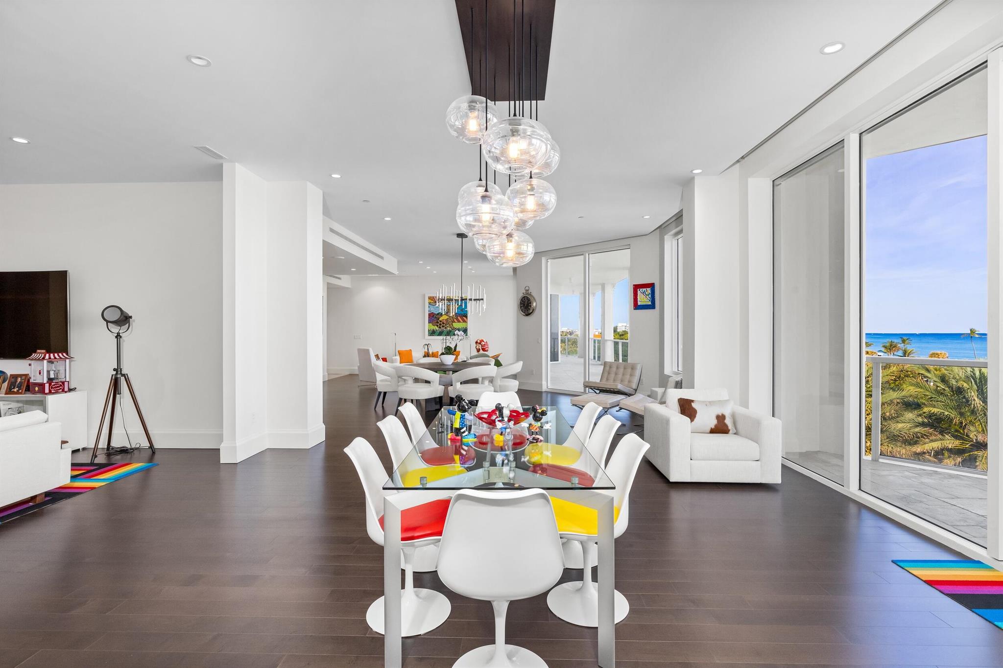 BELLARIA CONDO - Residential