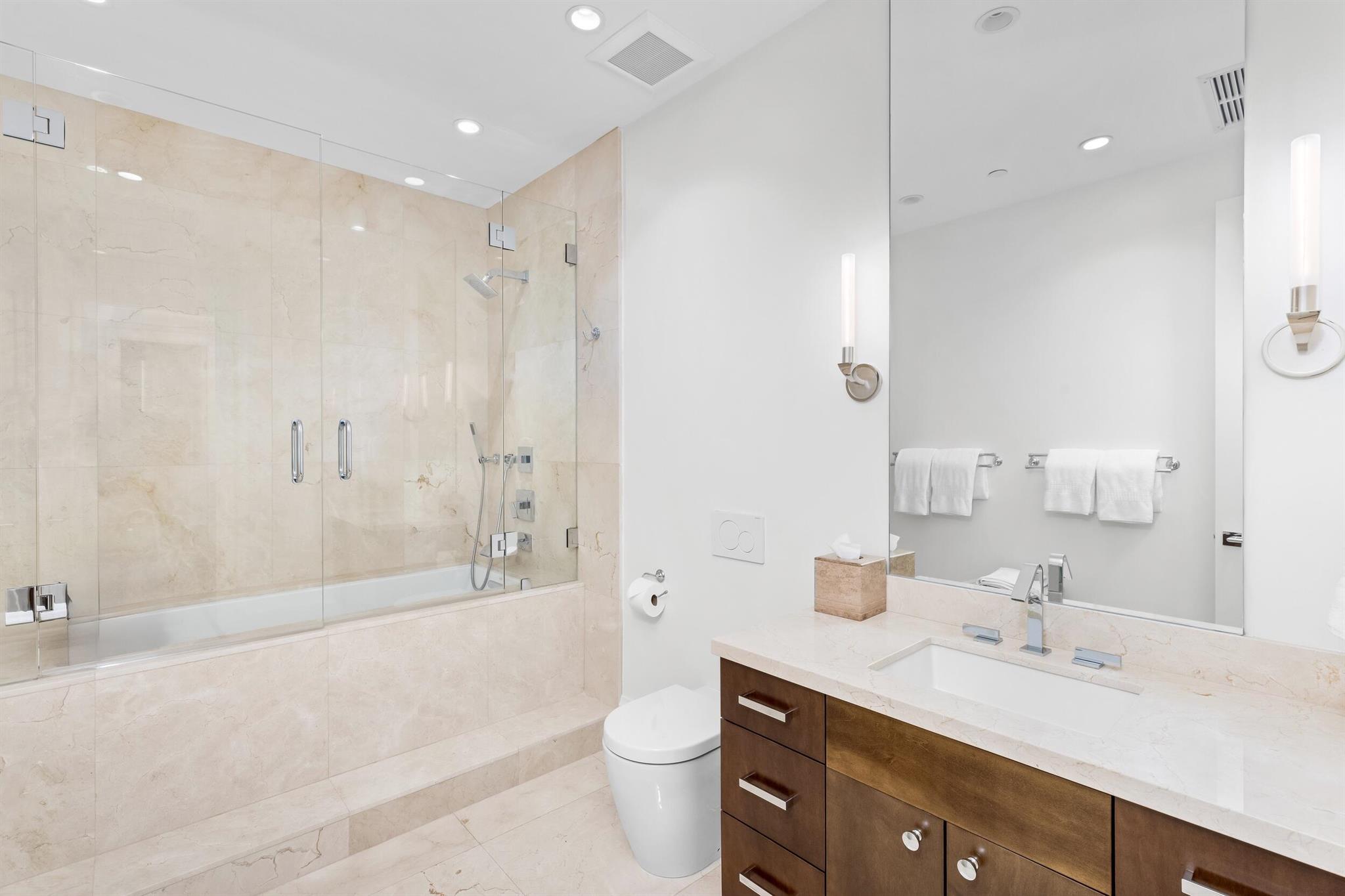 BELLARIA CONDO - Residential