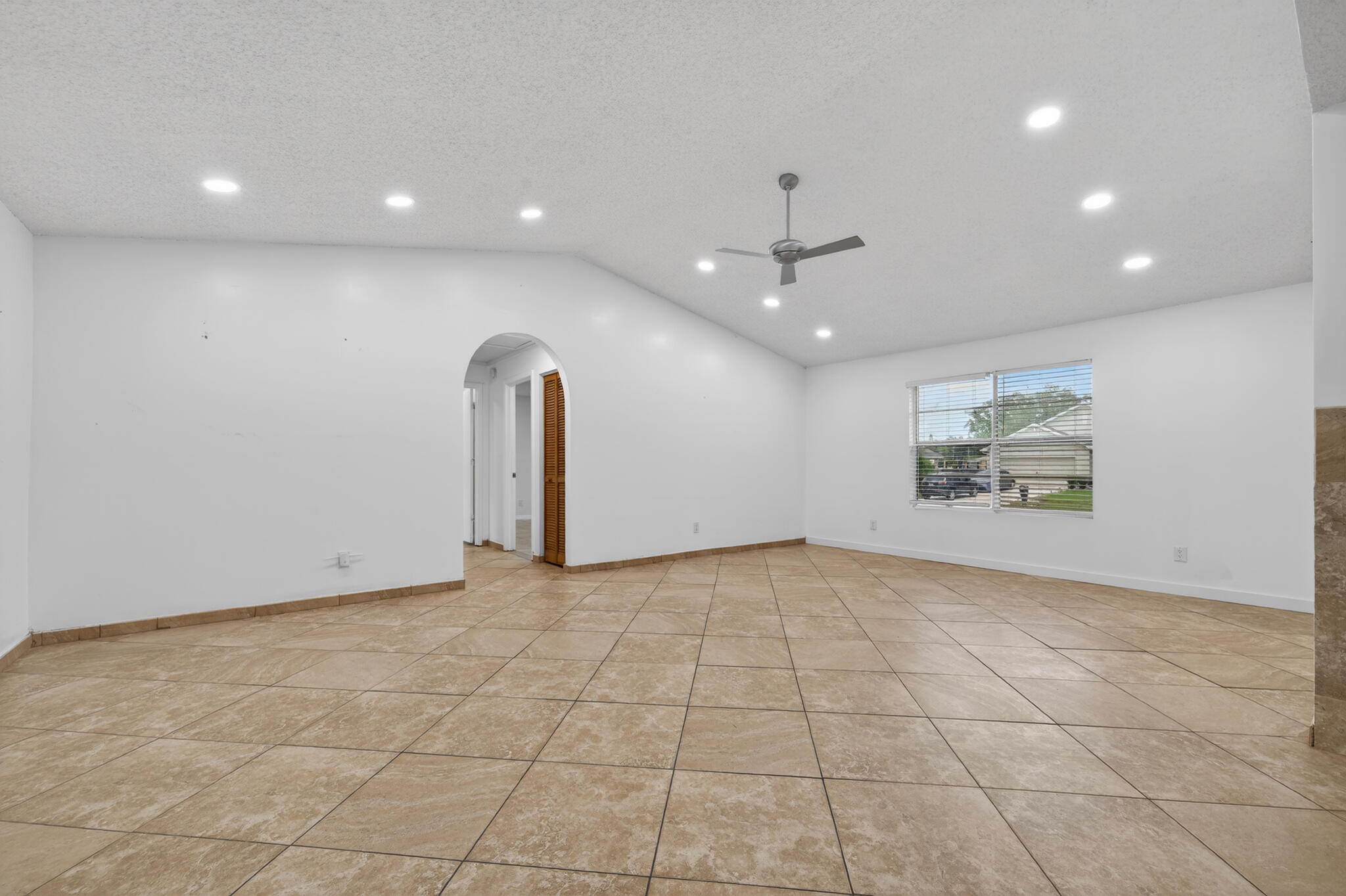 WHISPERING PINES - Residential