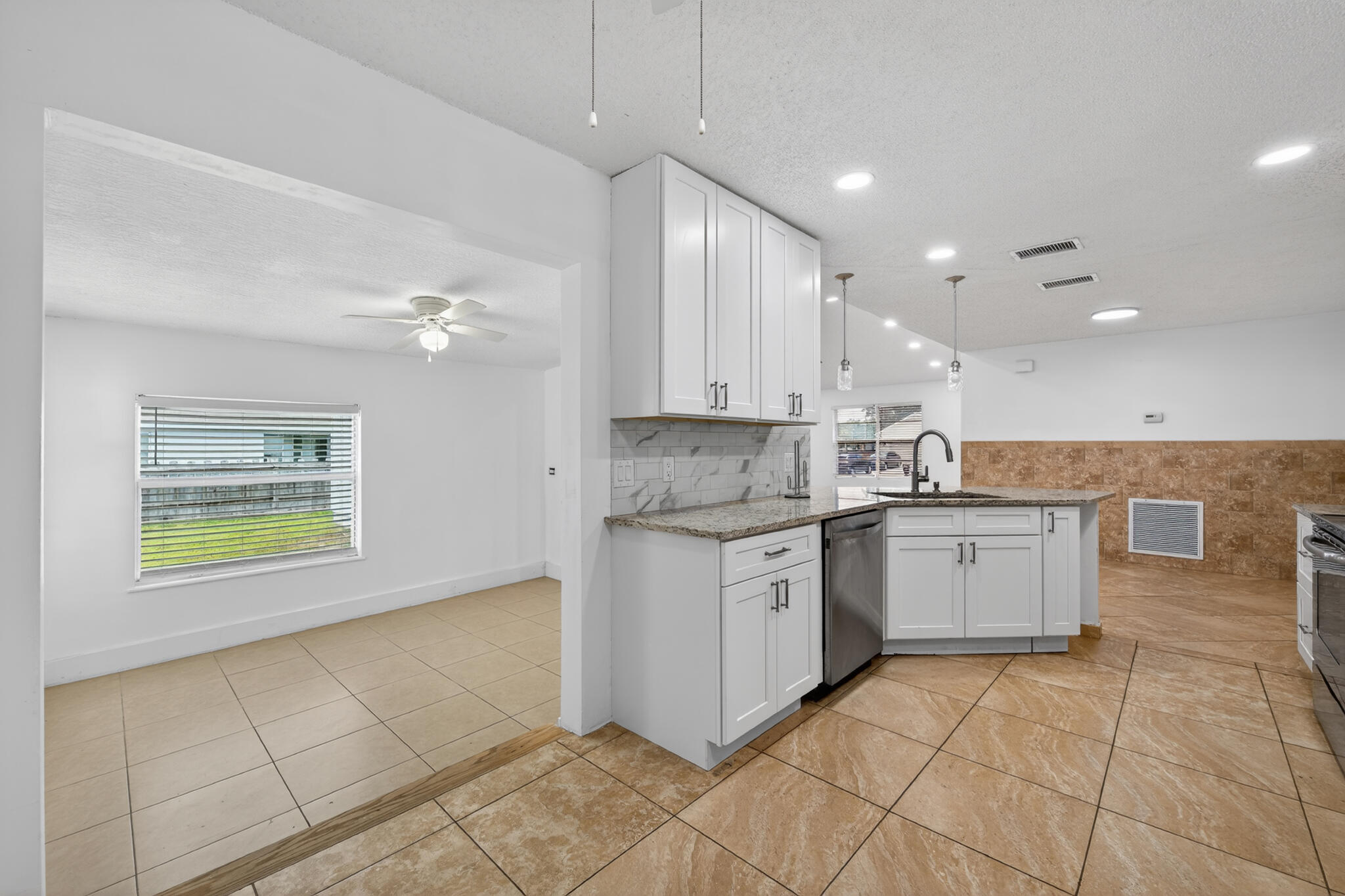 WHISPERING PINES - Residential