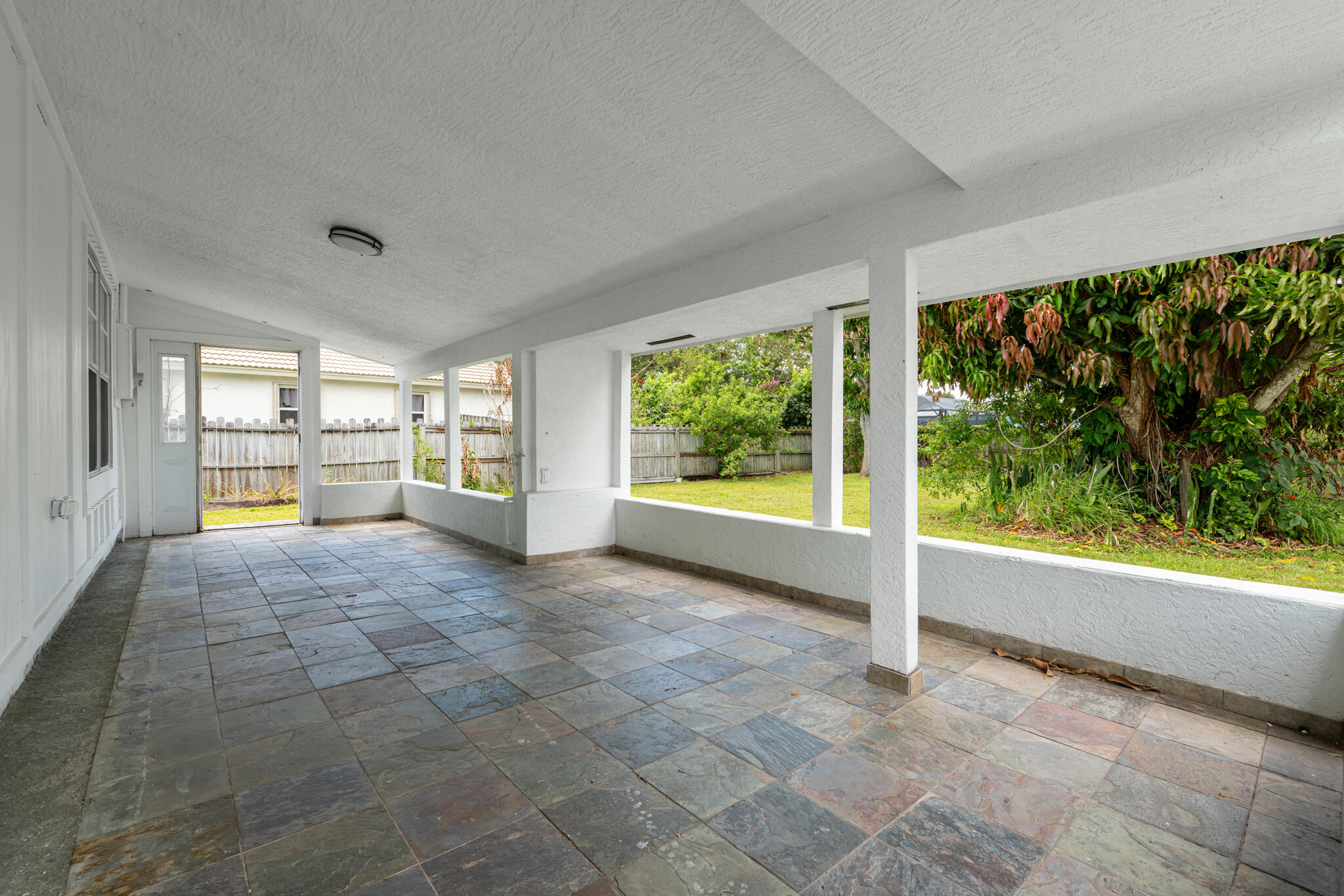 WHISPERING PINES - Residential
