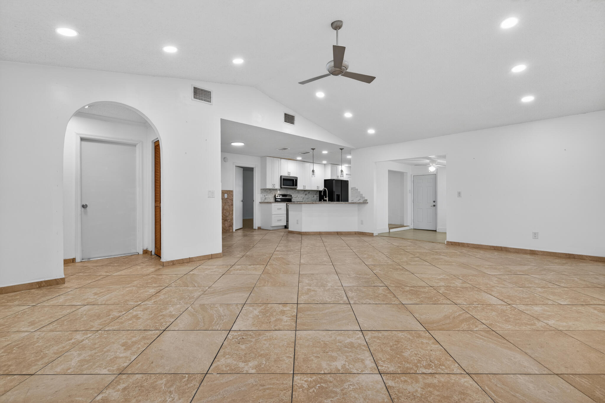 WHISPERING PINES - Residential