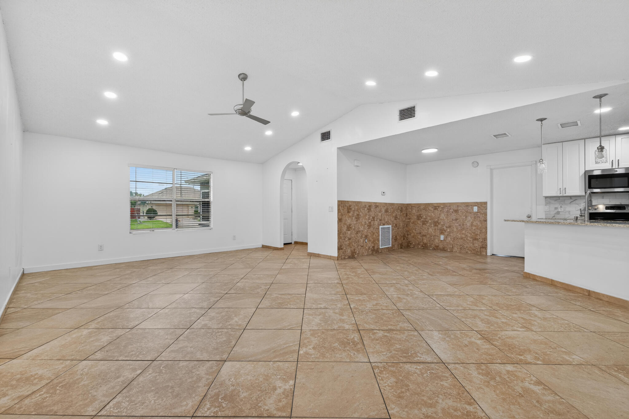 WHISPERING PINES - Residential