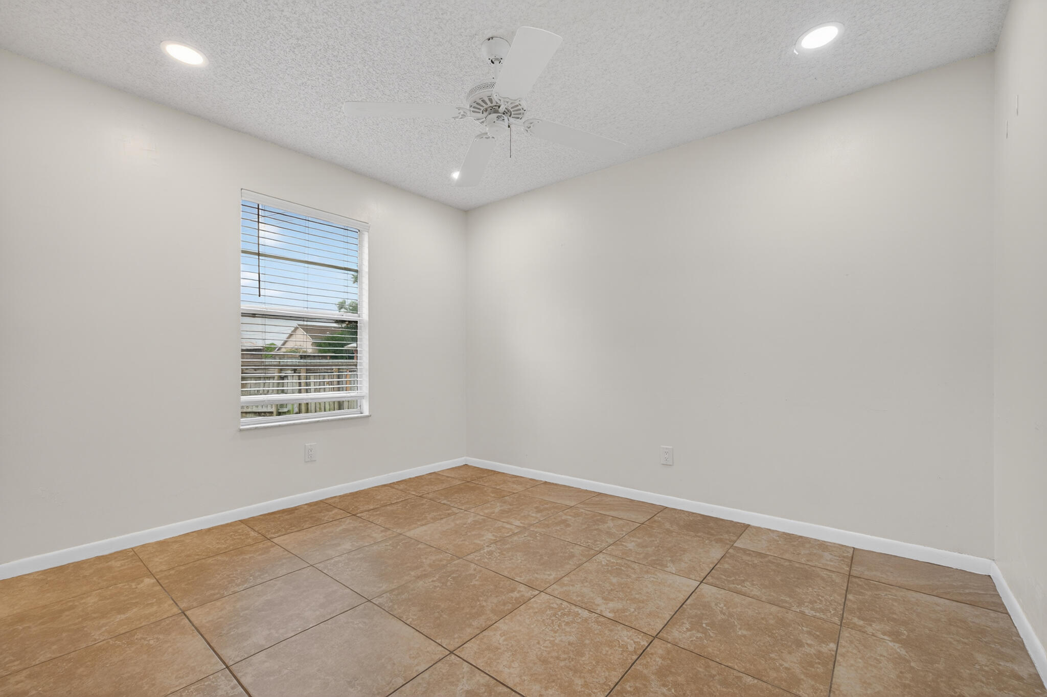 WHISPERING PINES - Residential