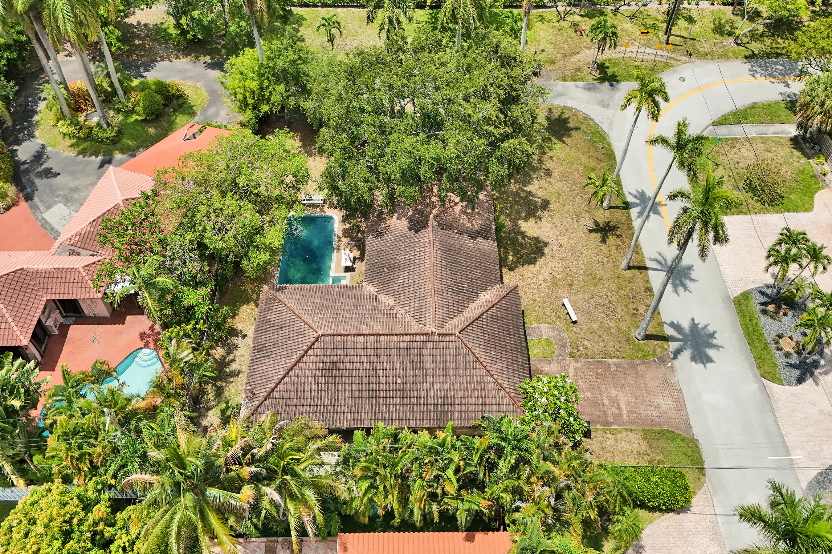 CORAL RIDGE COUNTRY CLUB - Residential