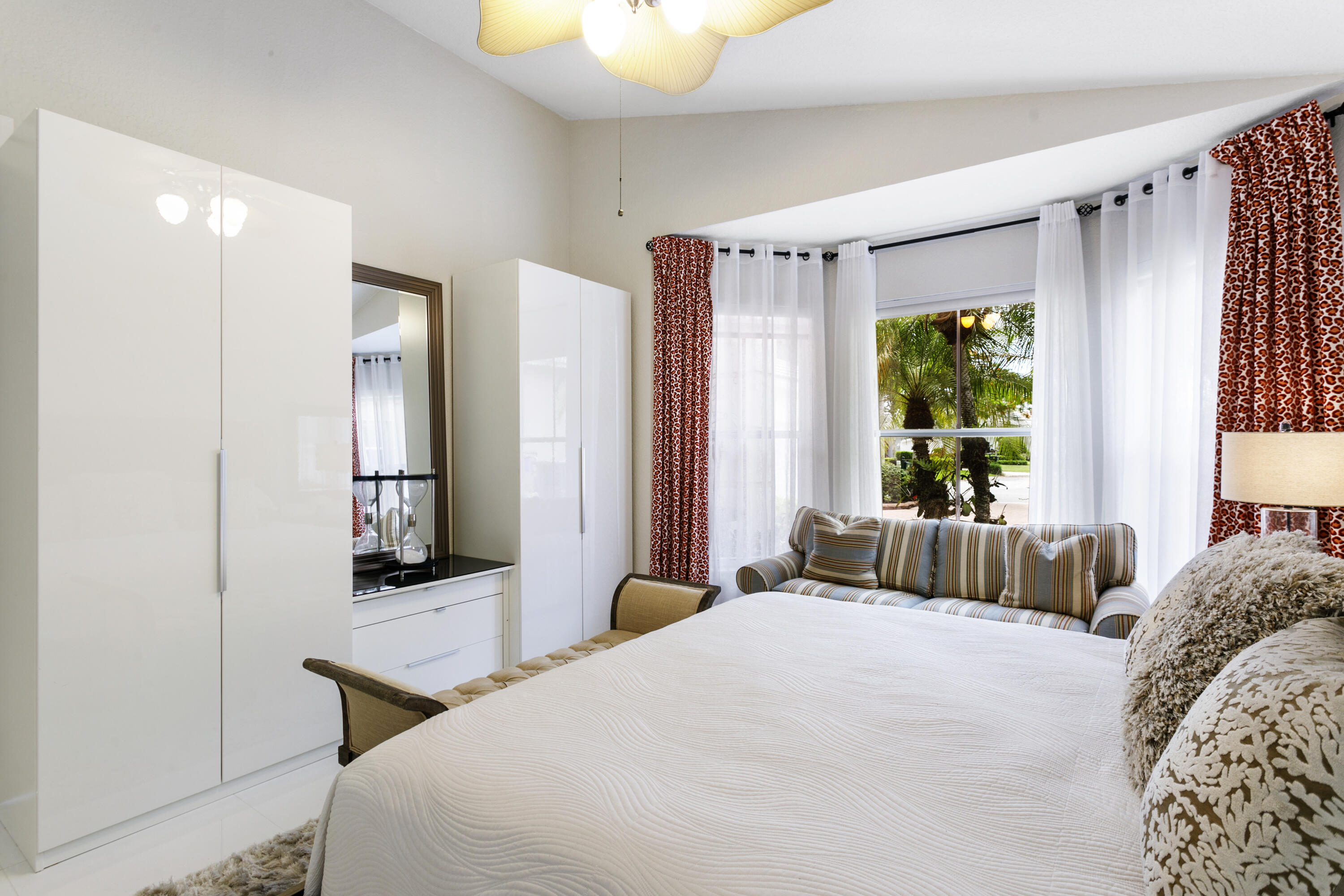IRONHORSE PAR C - Residential Lease