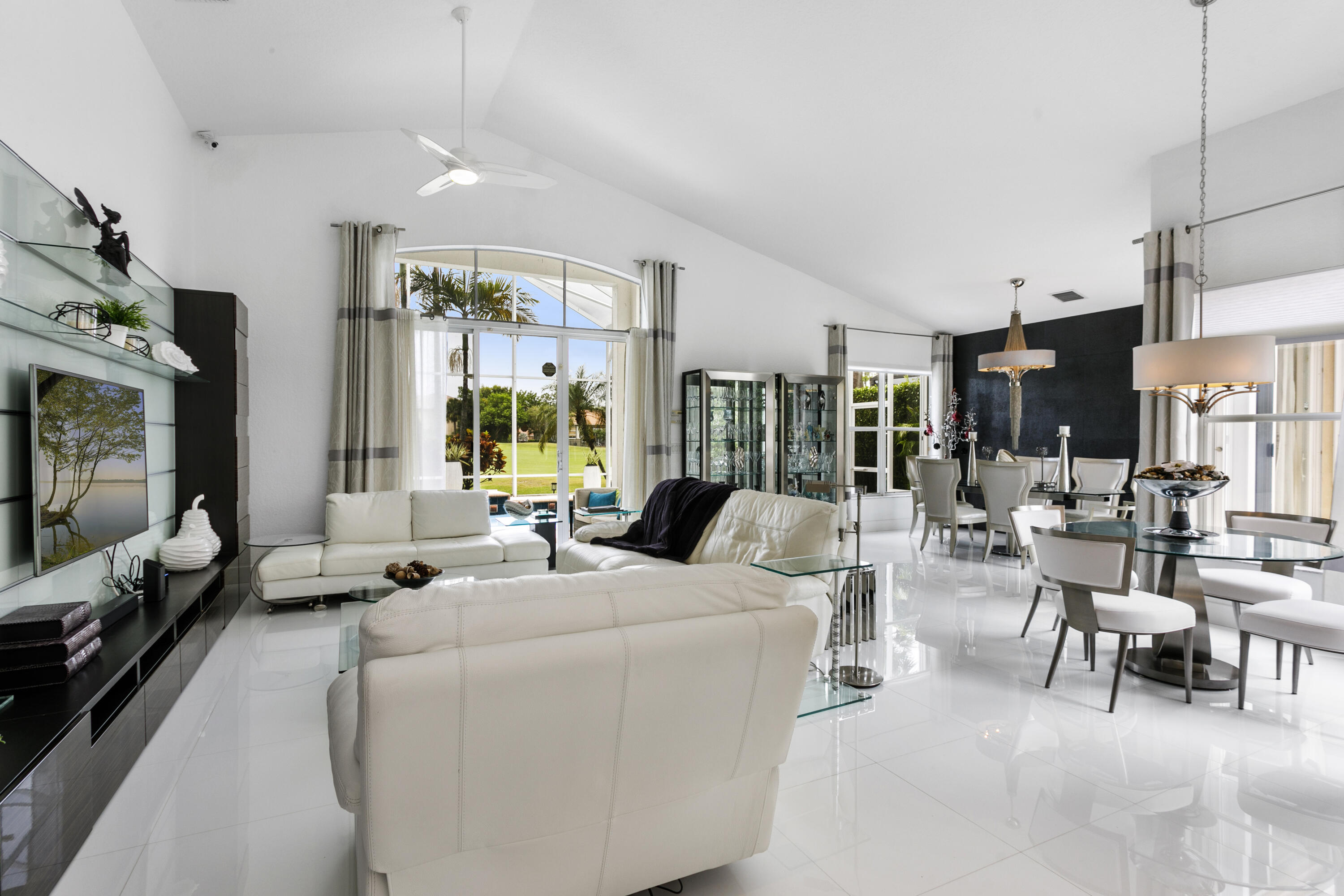 IRONHORSE PAR C - Residential Lease