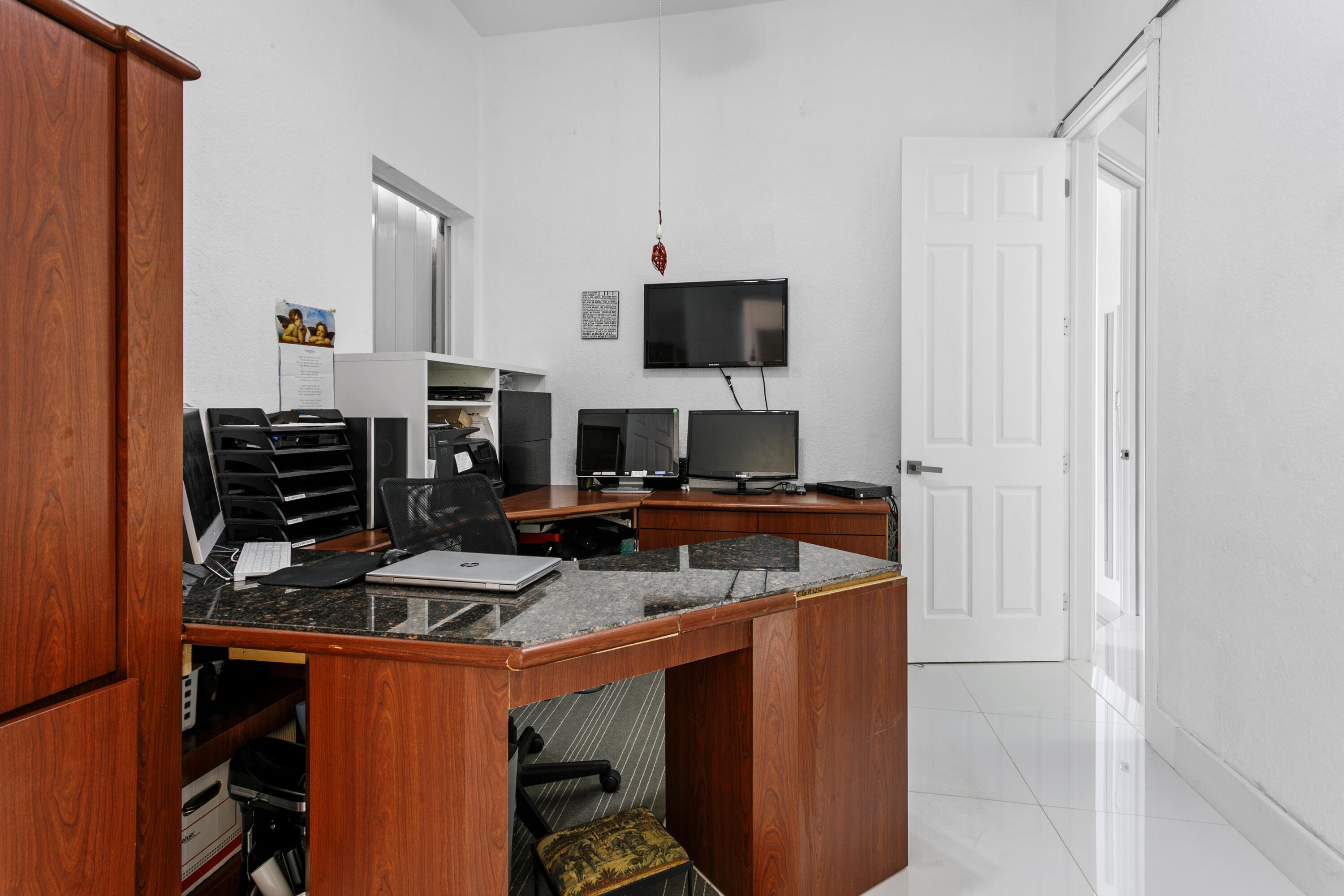 IRONHORSE PAR C - Residential Lease