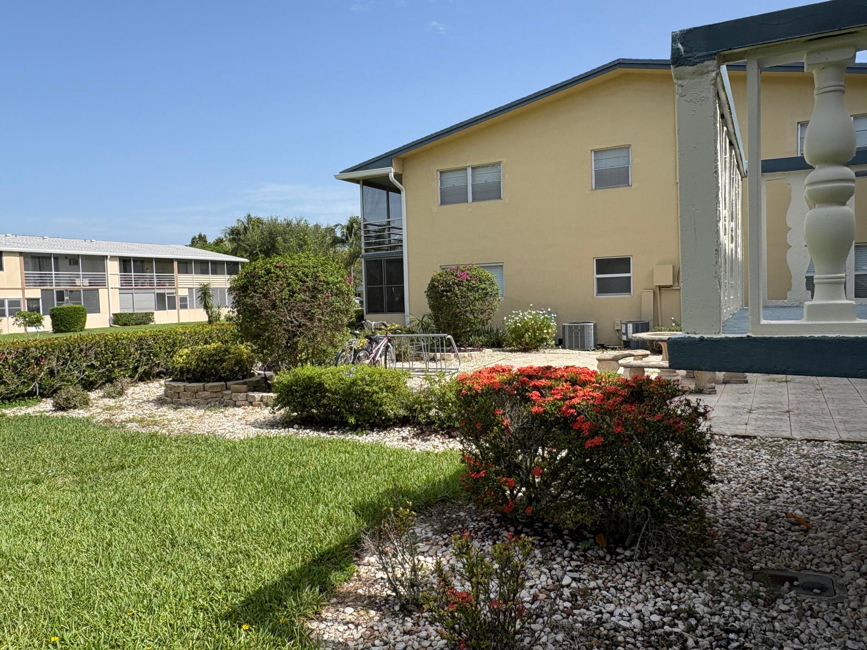 CENTURY VILLAGE / CHATHAM CONDOS - Residential